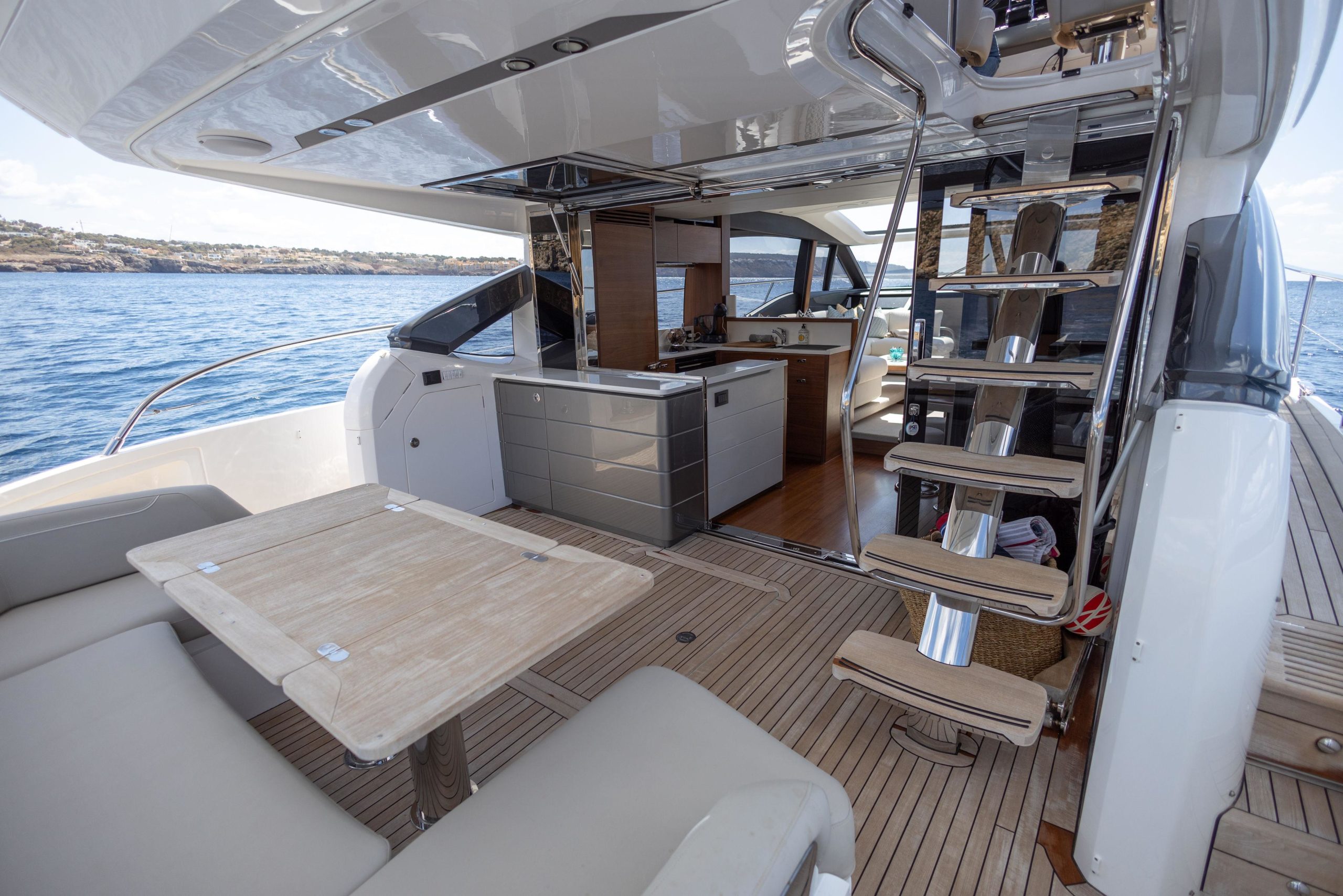 2022 Princess Yachts S66 in vendita (photo 12)