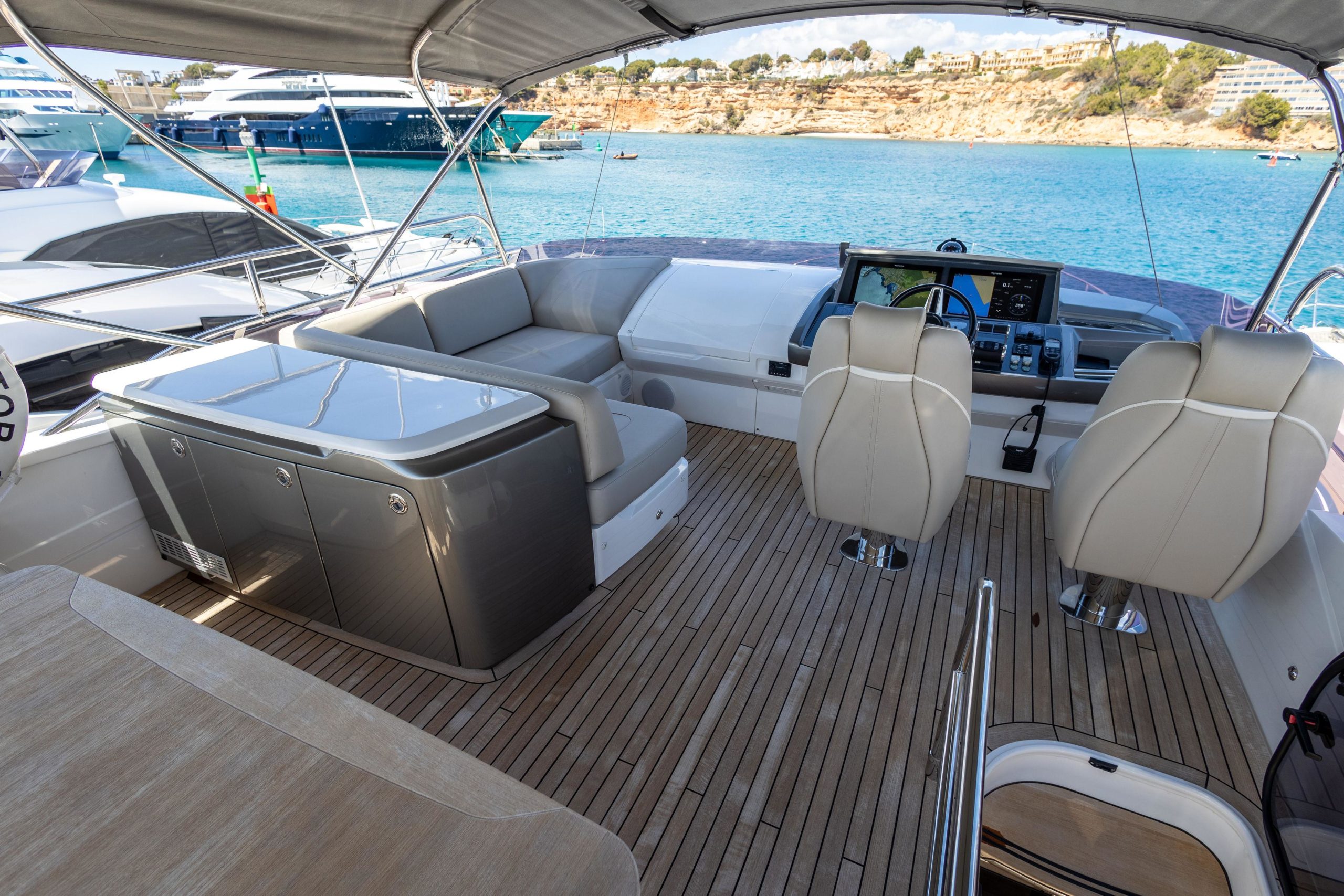 2022 Princess Yachts S66 in vendita (photo 23)