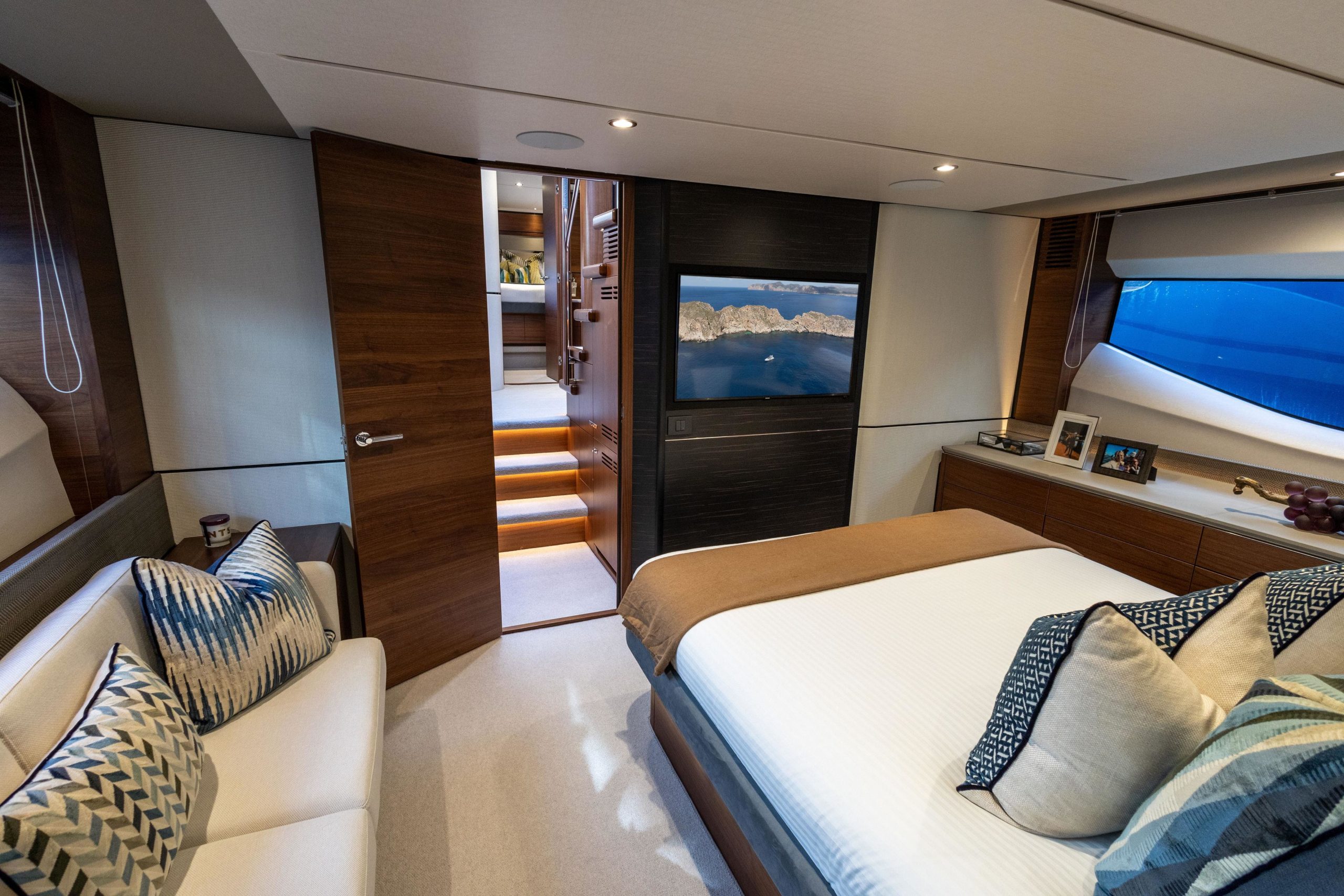 2022 Princess Yachts S66 in vendita (photo 32)