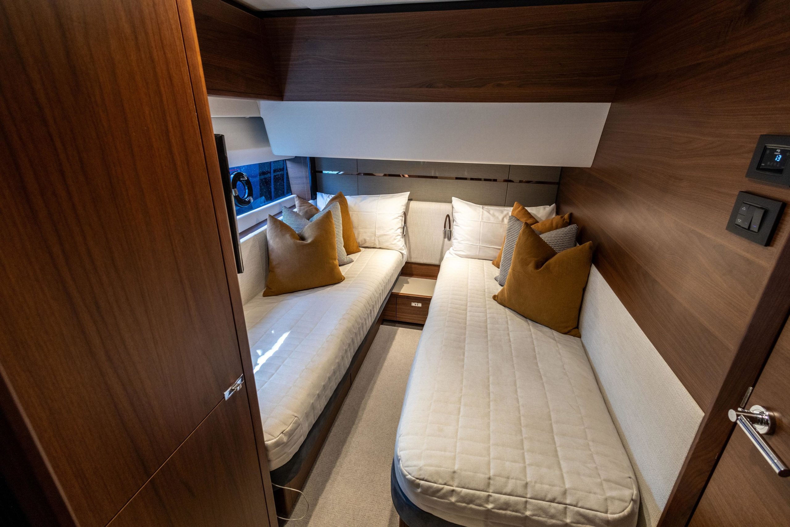2022 Princess Yachts S66 in vendita (photo 36)