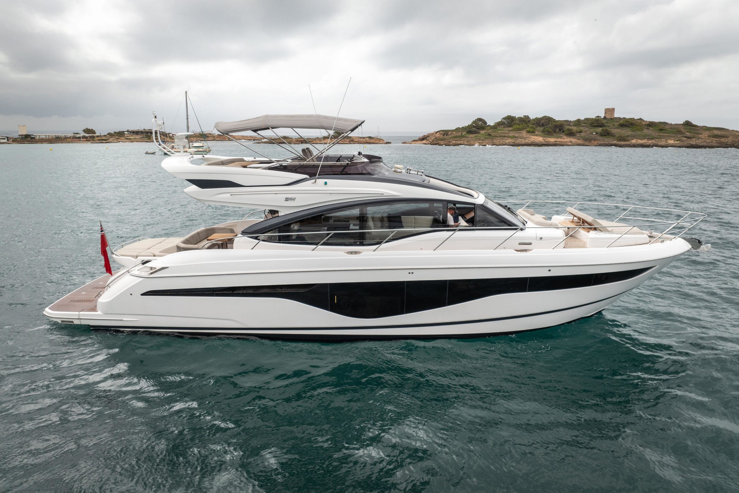 2023 Princess Yachts S62 for sale (photo 1)