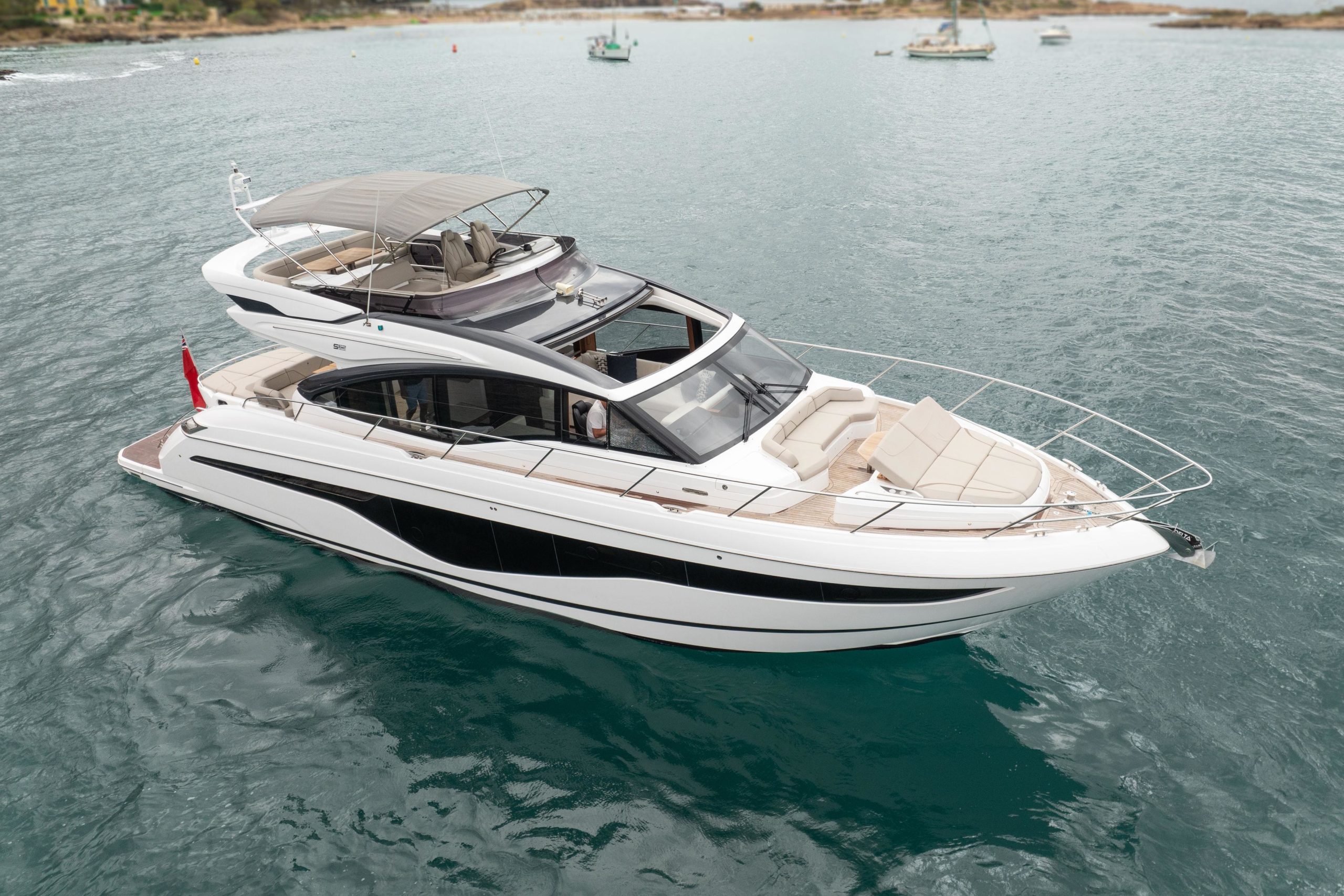 2023 Princess Yachts S62 for sale (photo 6)
