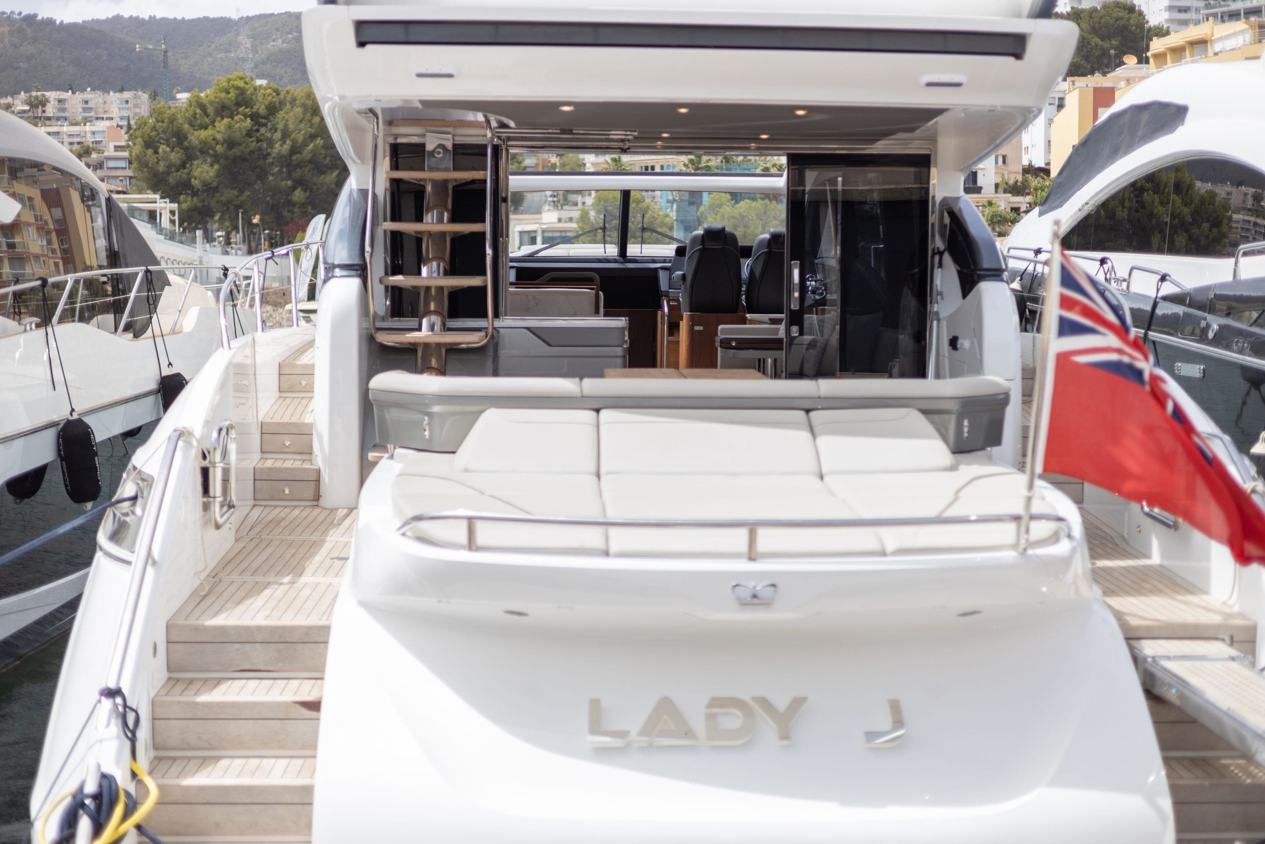 2023 Princess Yachts S62 for sale (photo 25)