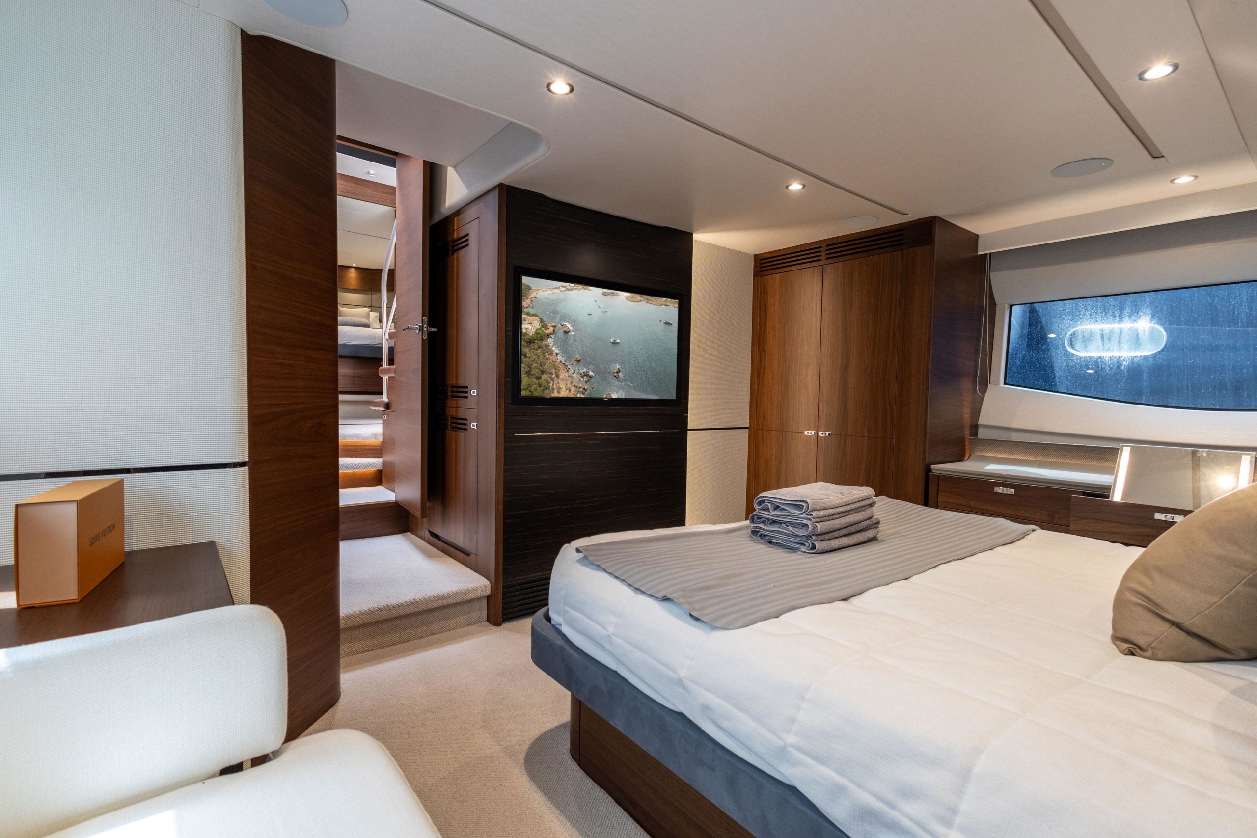 2023 Princess Yachts S62 for sale (photo 32)