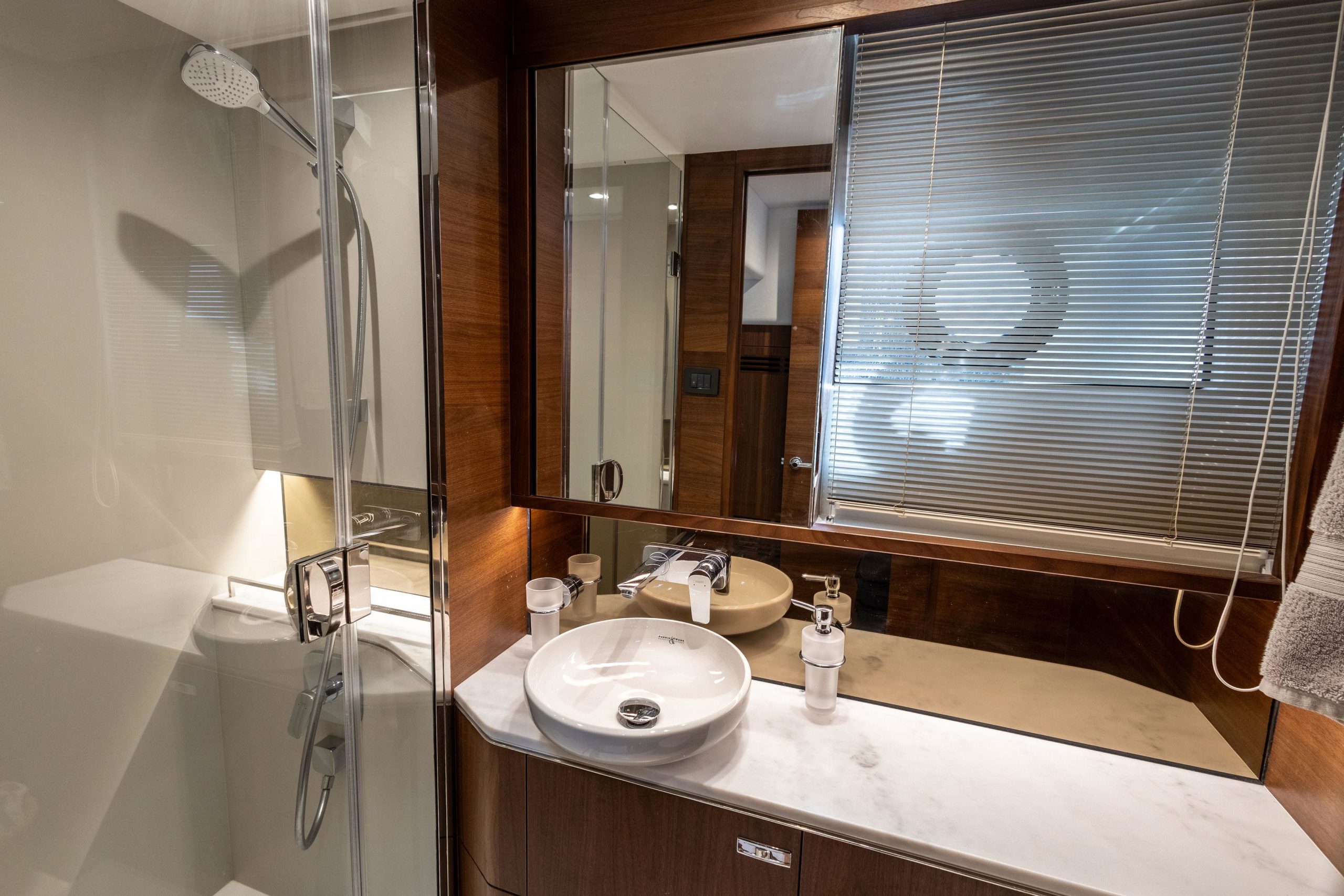 2023 Princess Yachts S62 for sale (photo 33)