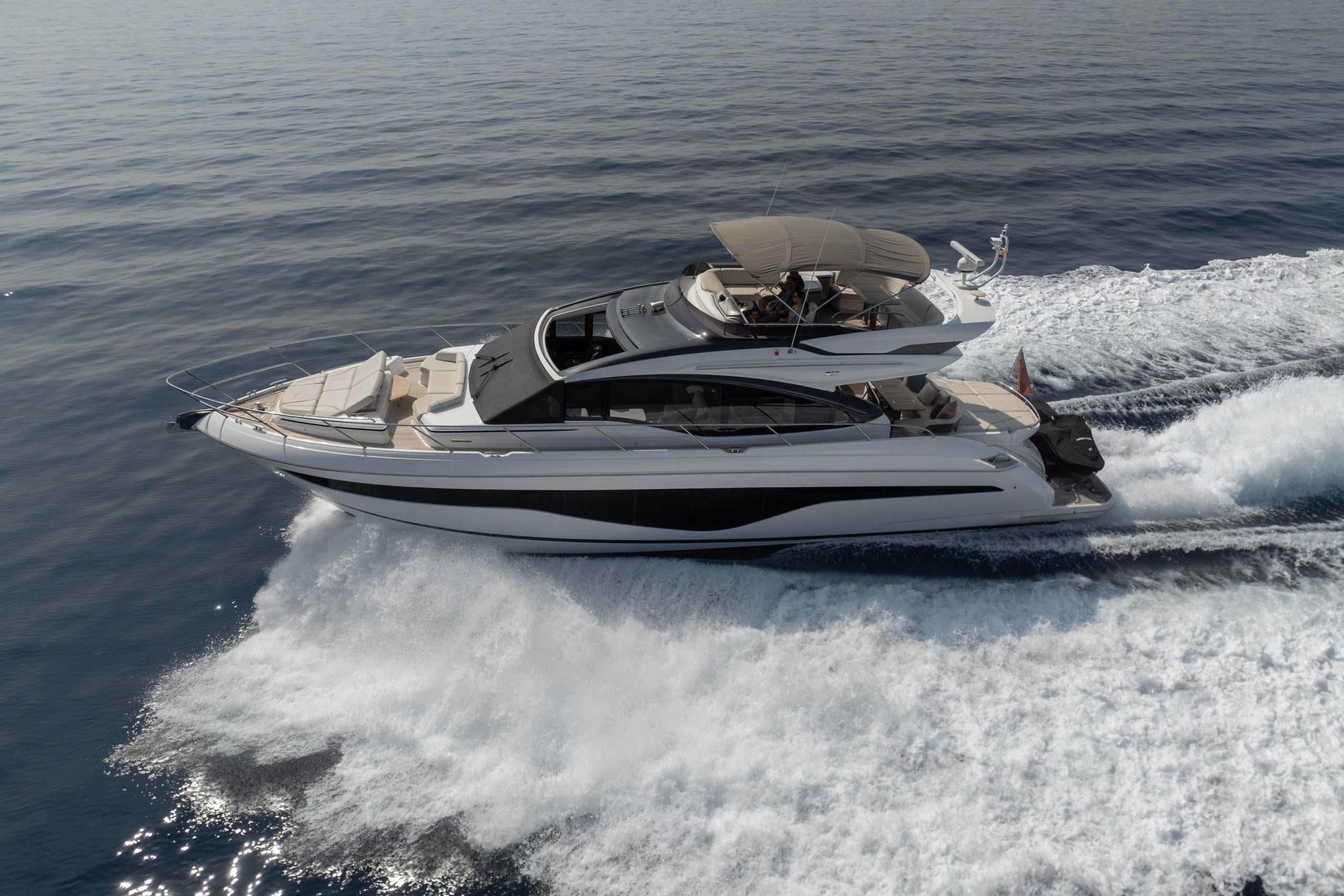 2021 Princess Yachts S62 for sale (photo 6)