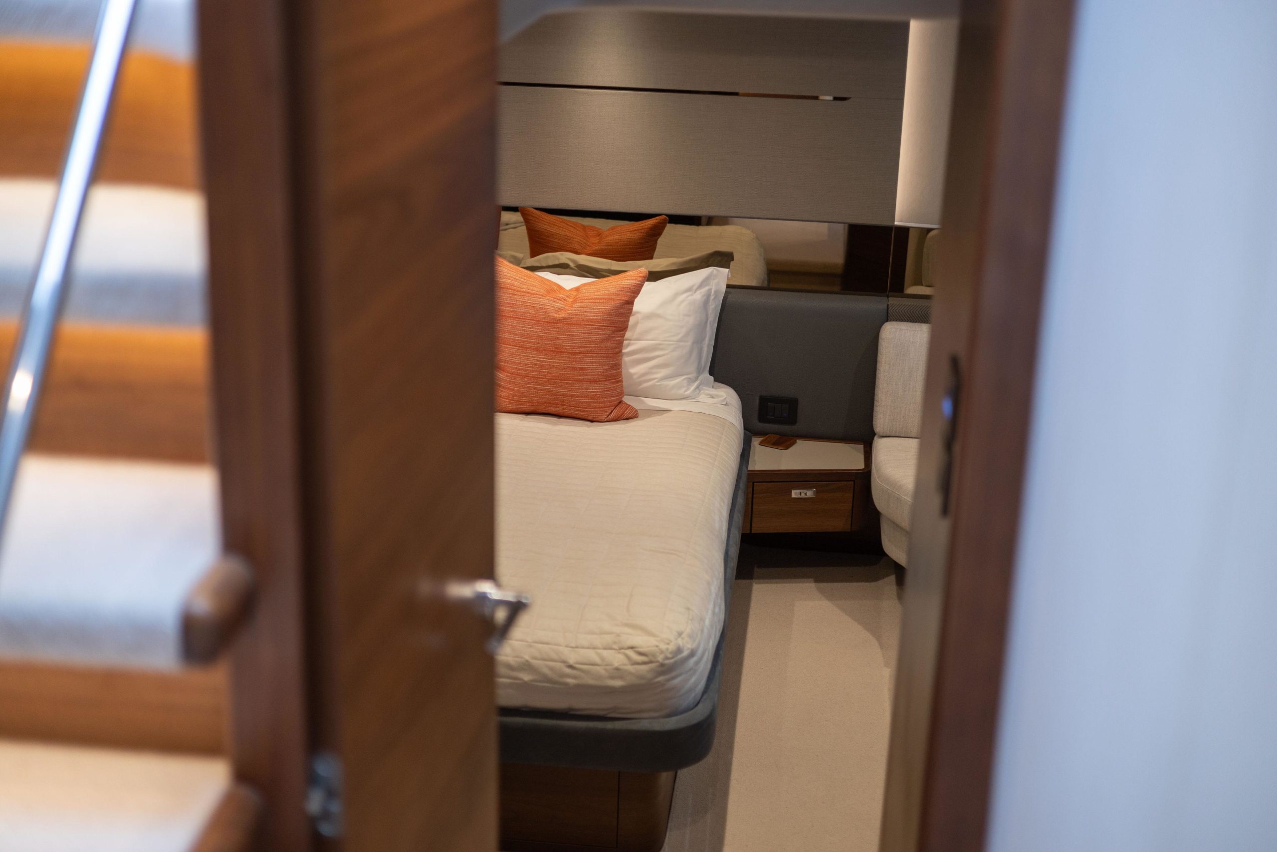 2021 Princess Yachts S62 for sale (photo 41)