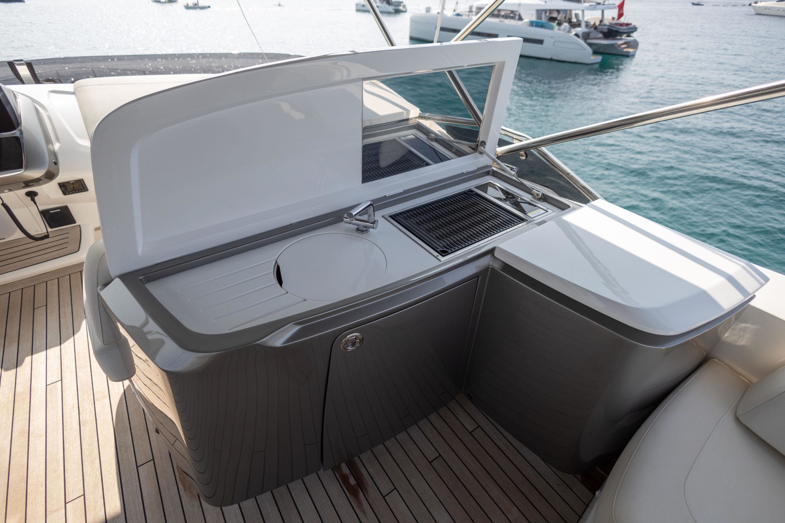 2021 Princess Yachts S62 for sale (photo 47)
