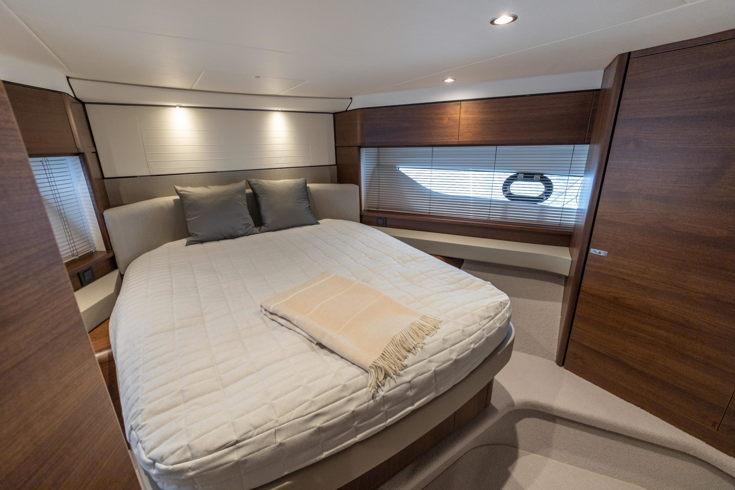2019 Princess Yachts F55 zu verkaufen (photo 31)
