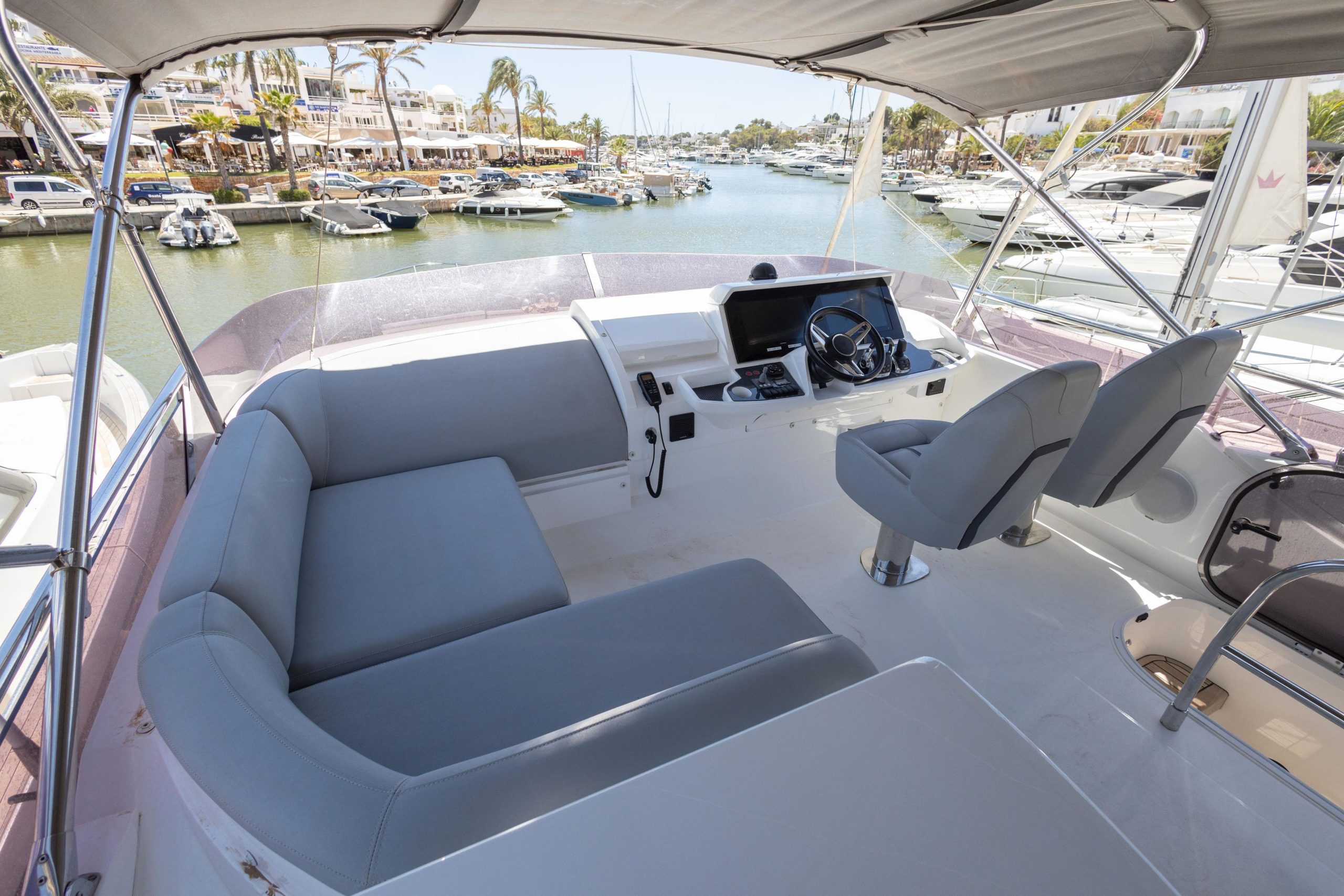 2021 Princess Yachts F50 à vendre (photo 34)