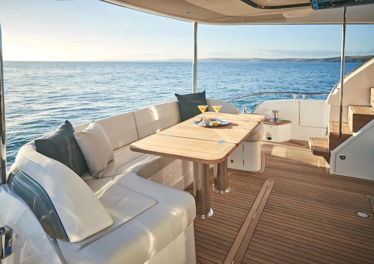 2024 Princess Yachts Y72 à vendre (photo 11)
