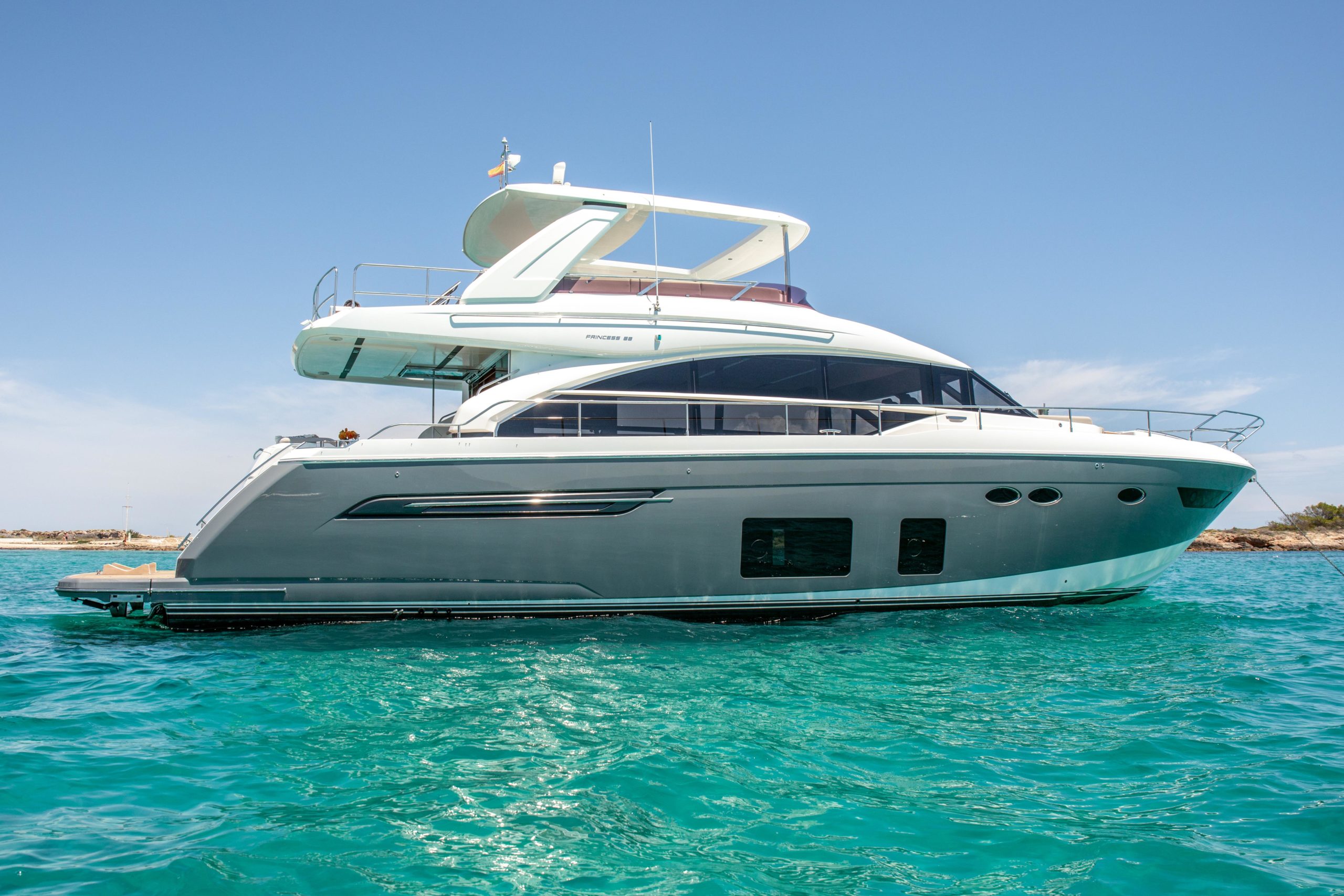 2015 Princess Yachts 68 in vendita (photo 2)