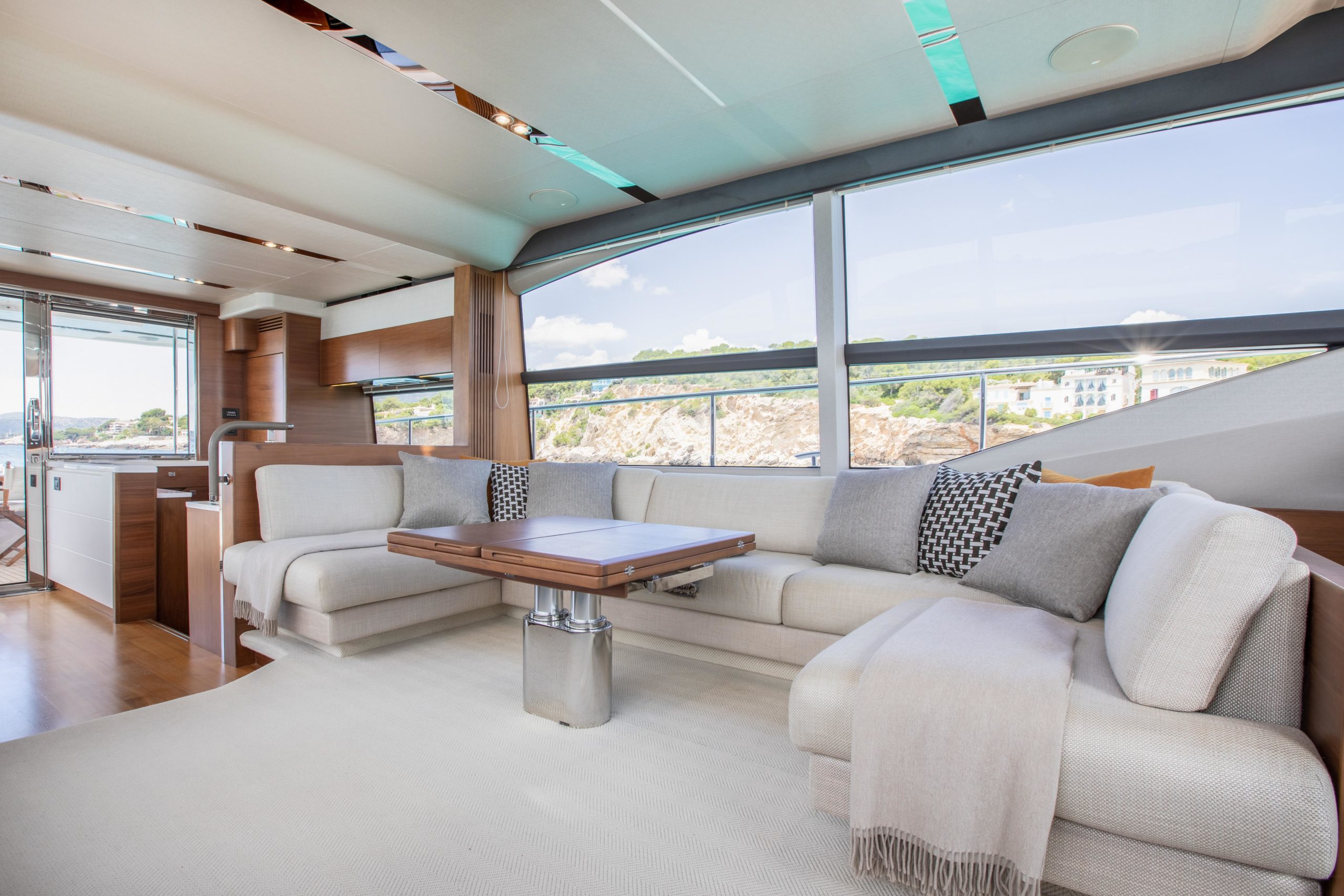 2015 Princess Yachts 68 in vendita (photo 16)