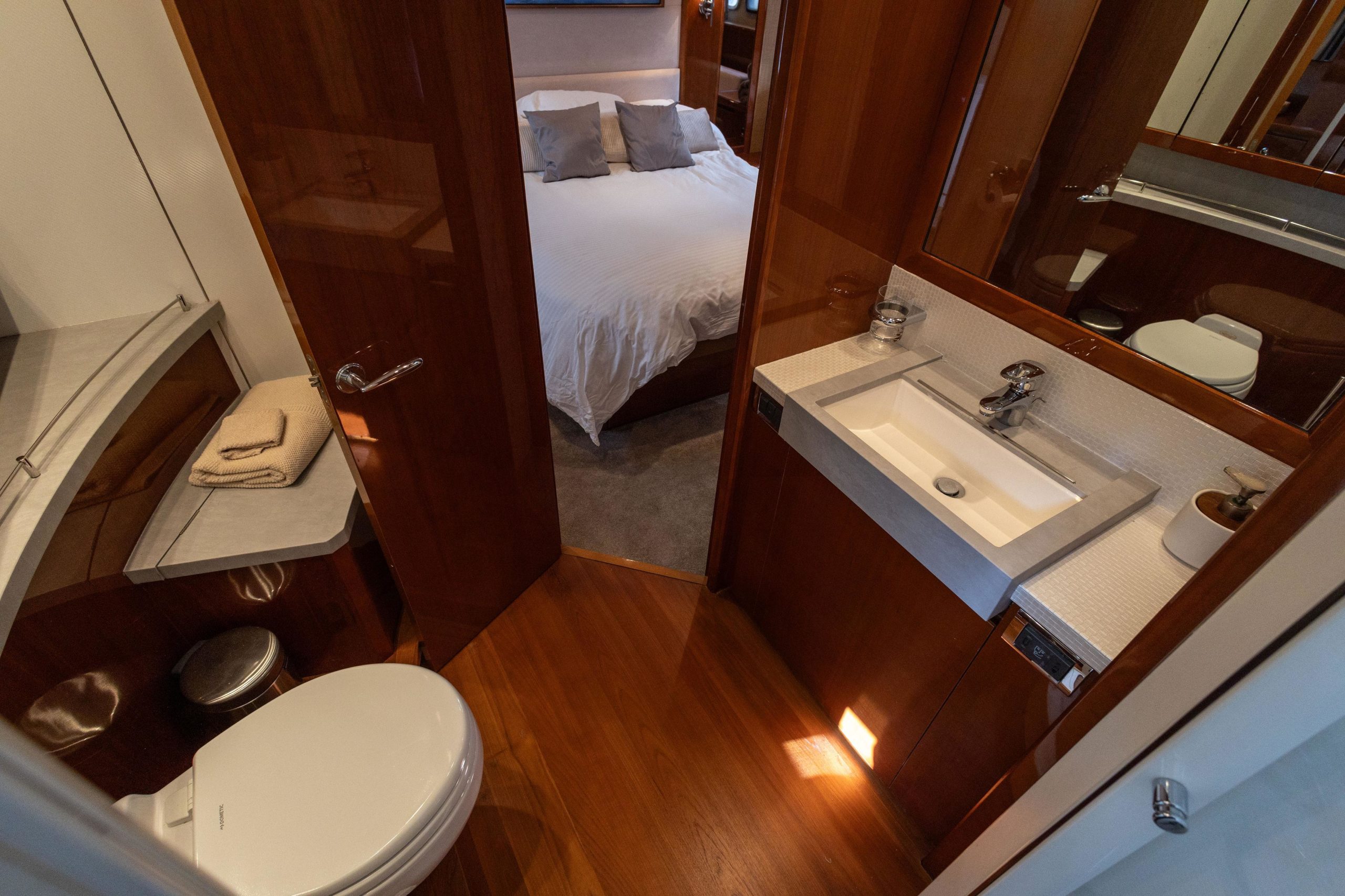 2007 Princess Yachts V65 en venta (photo 36)