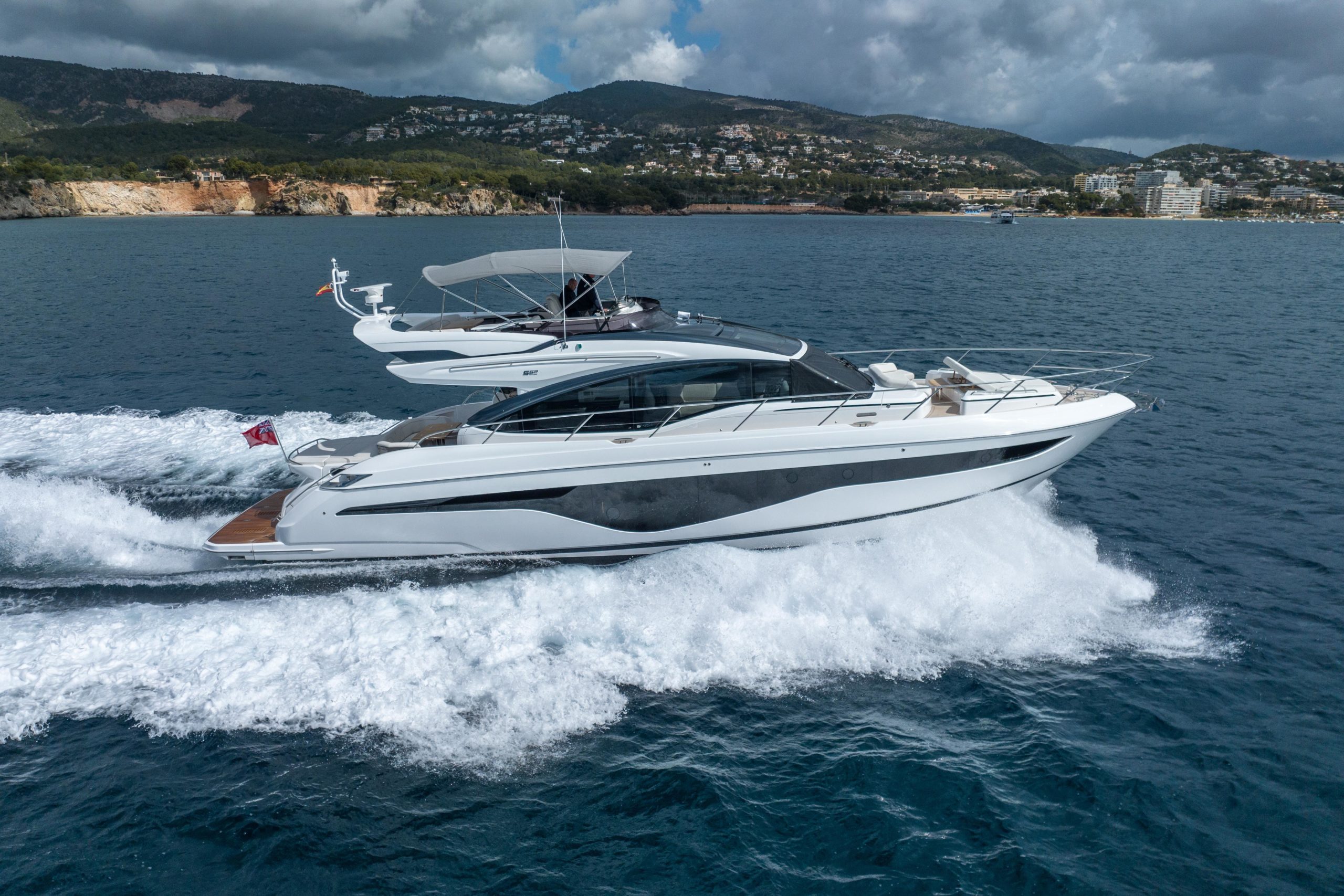 2023 Princess Yachts S62 for sale (photo 7)