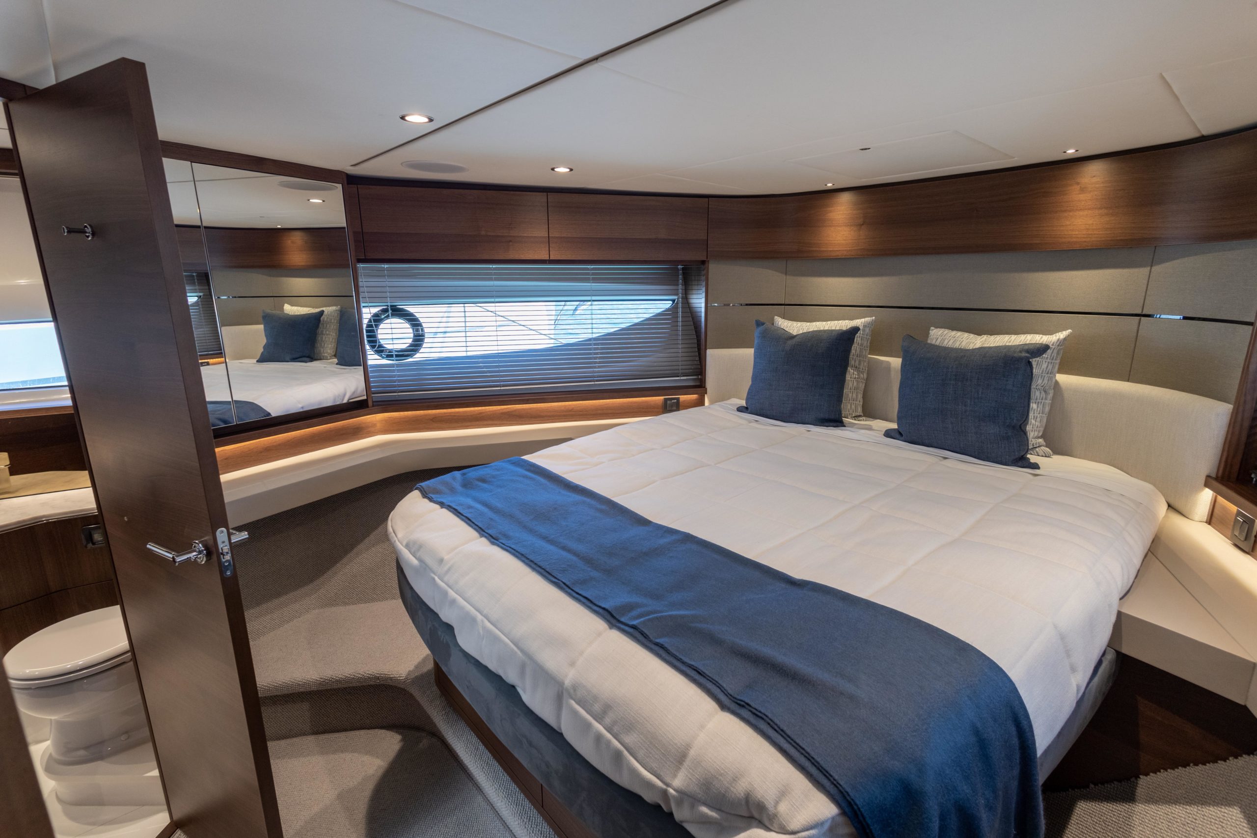 2023 Princess Yachts S62 for sale (photo 33)