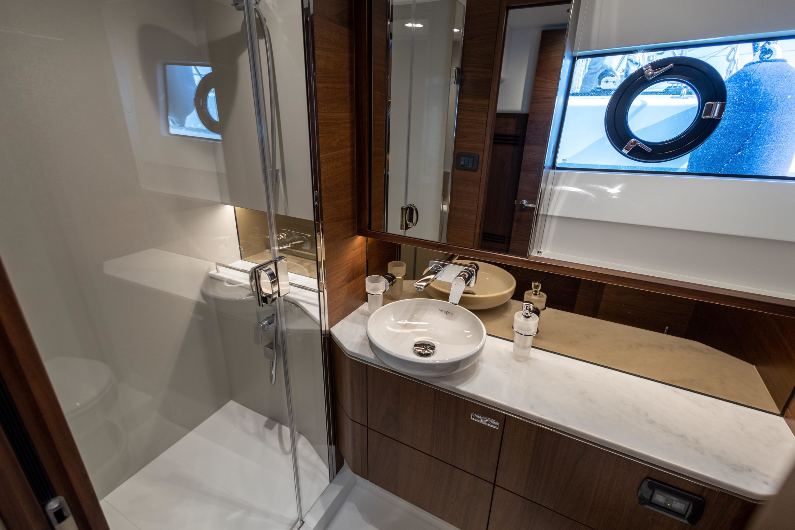 2023 Princess Yachts S62 for sale (photo 34)