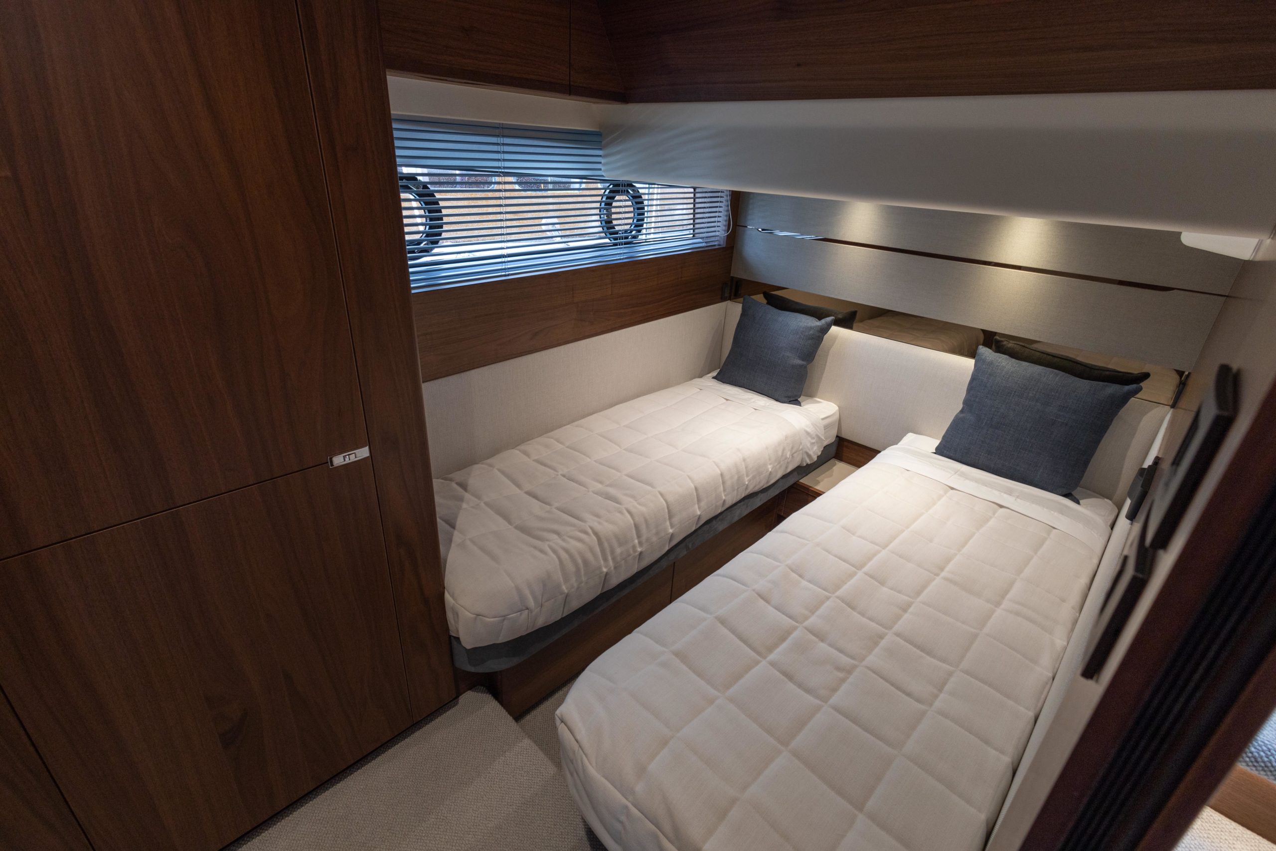 2023 Princess Yachts S62 for sale (photo 35)