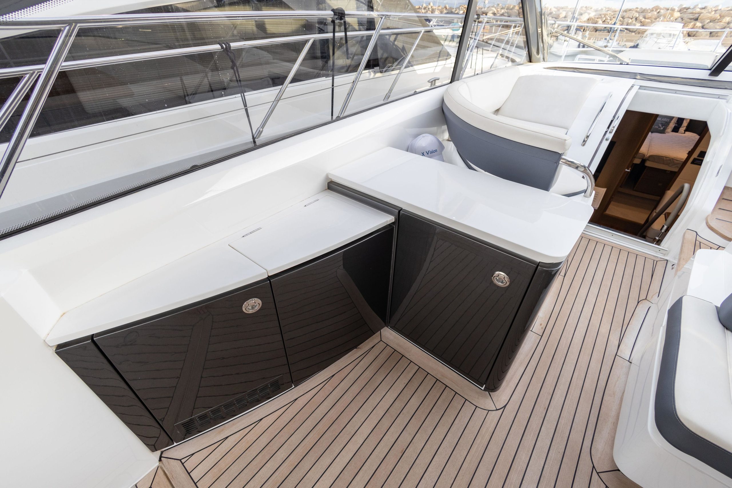 2016 Princess Yachts V48 Open te koop (photo 7)