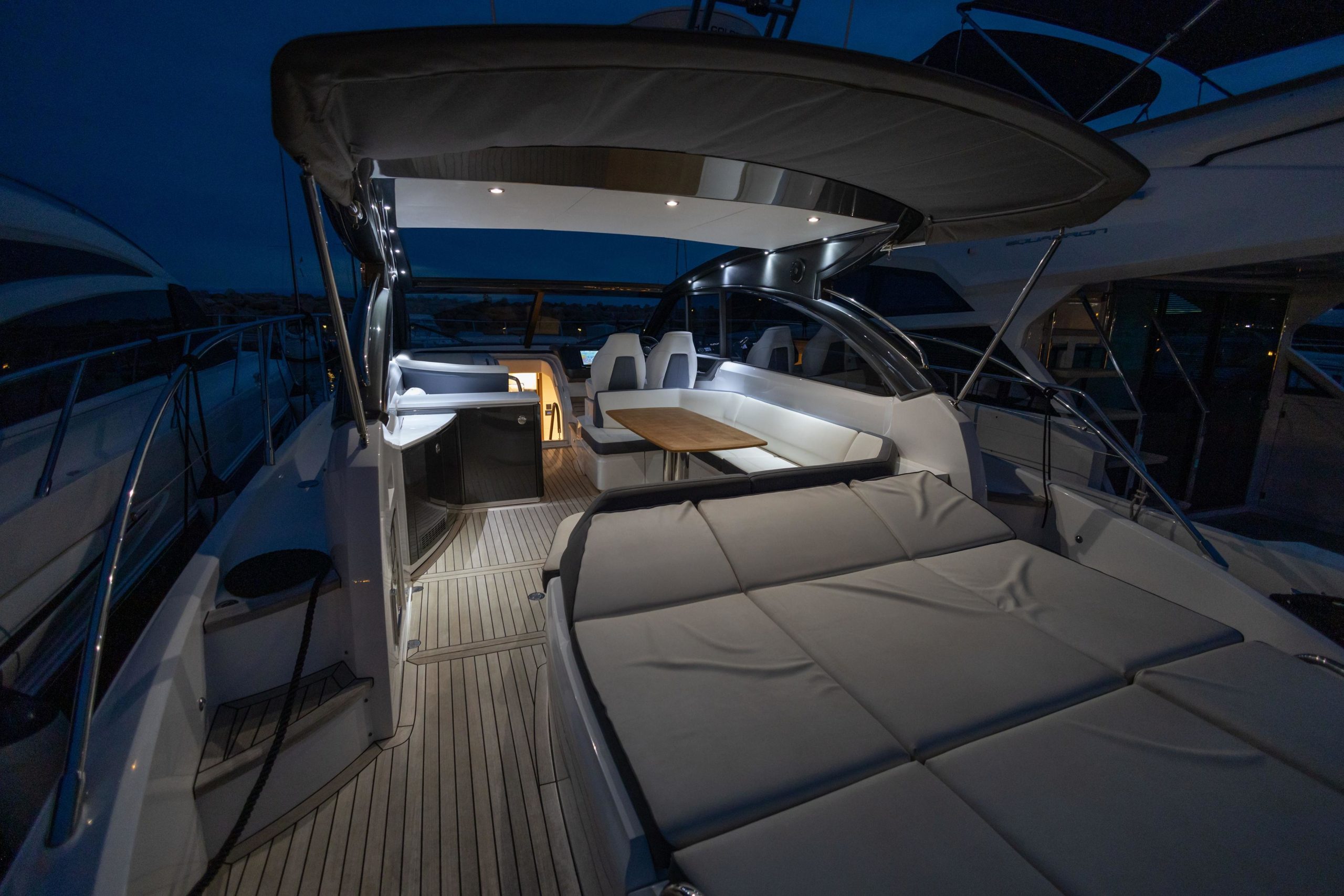 2016 Princess Yachts V48 Open te koop (photo 25)