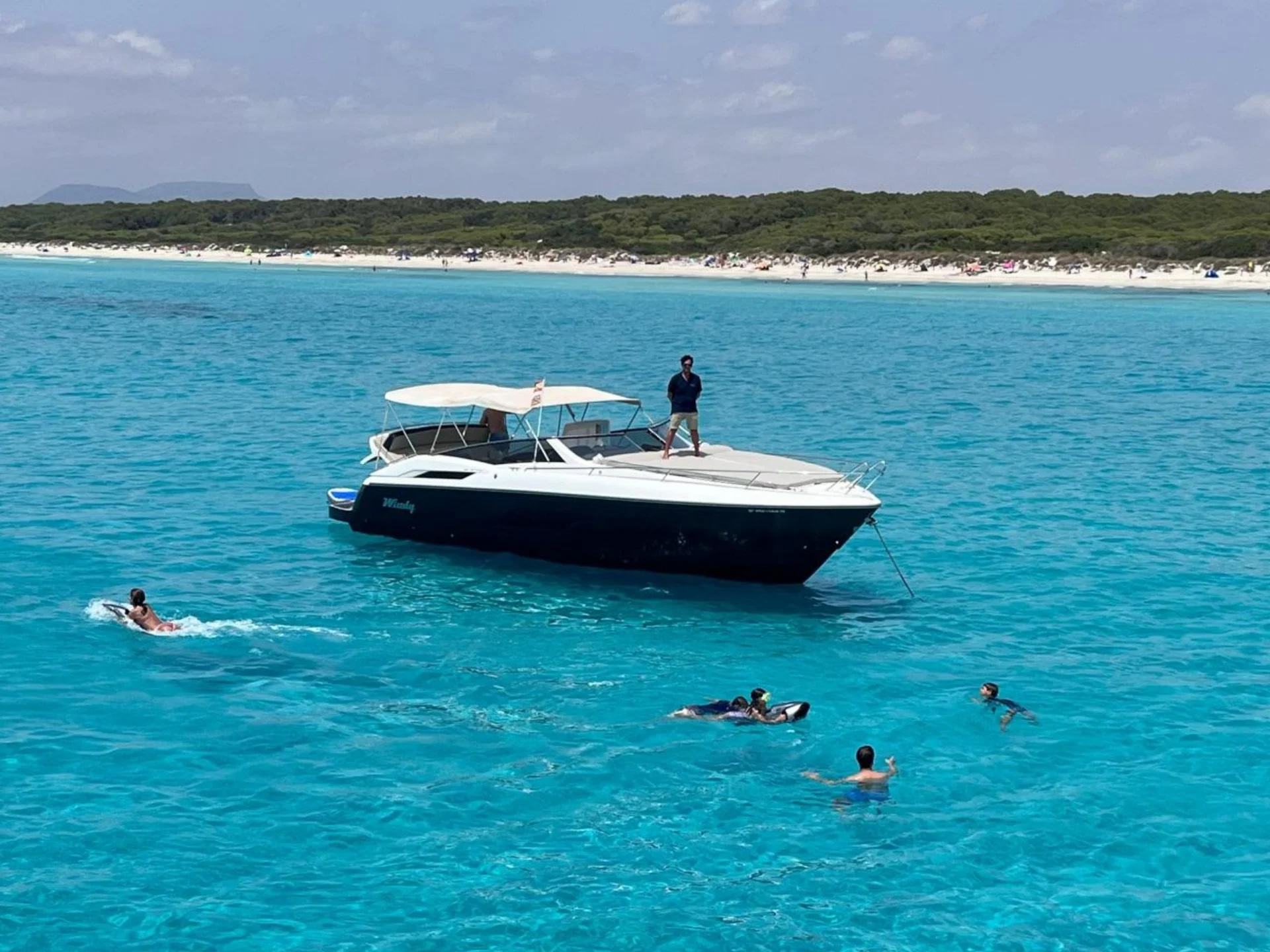 2018 Windy 39 Camira for charter (photo 7)