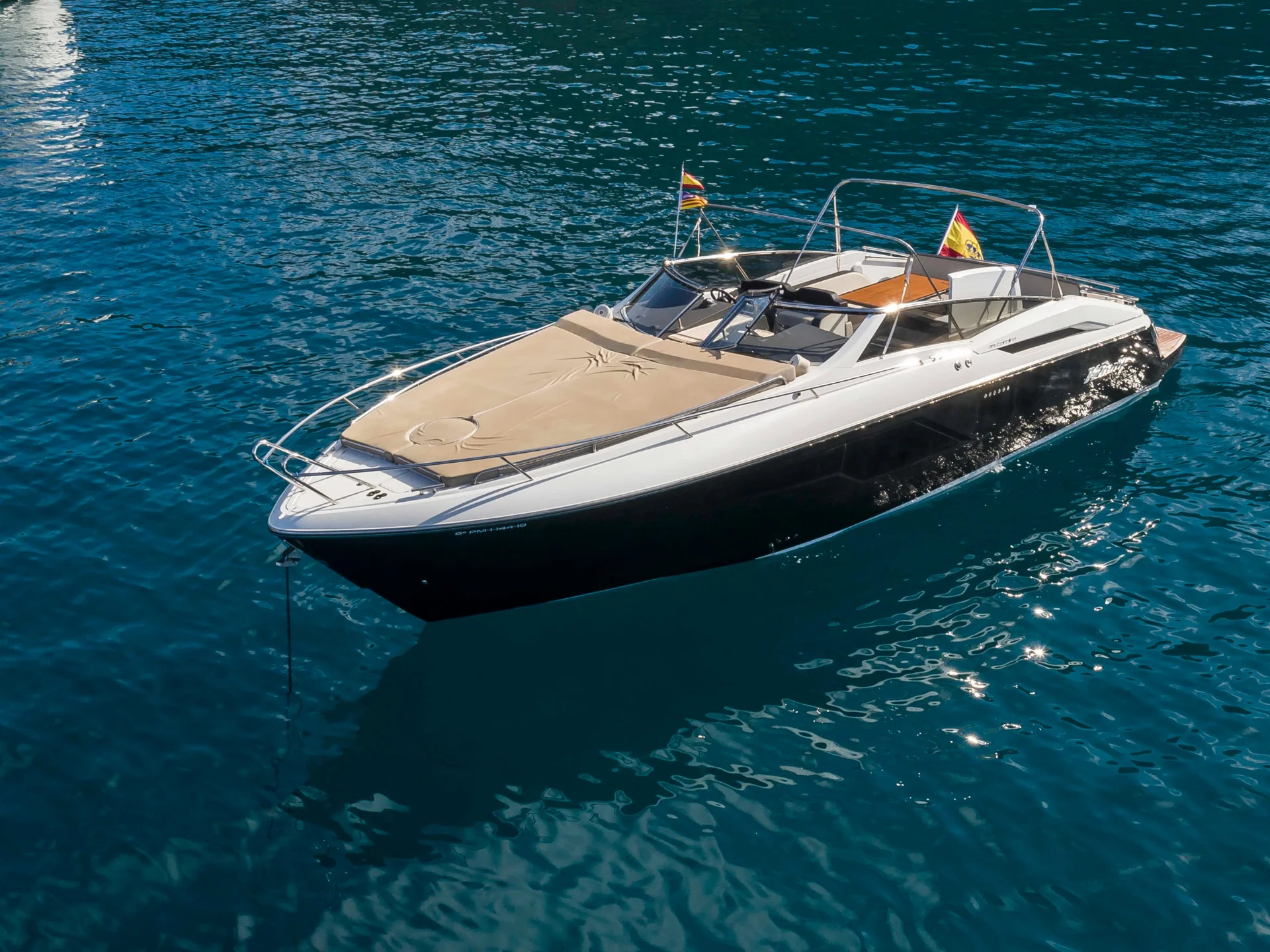 2018 Windy 39 Camira for charter (photo 8)