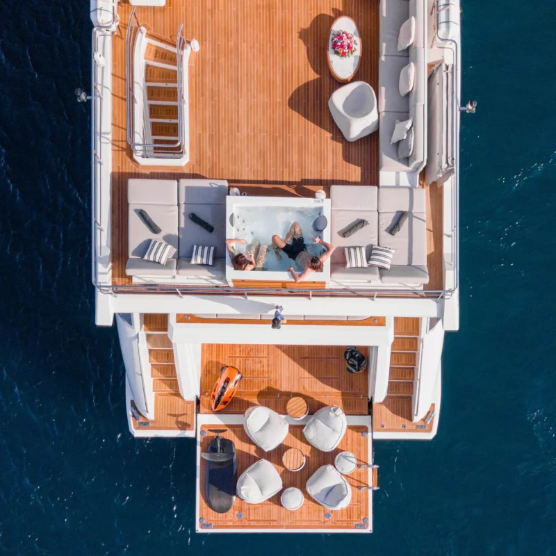 2021 Azimut 32 Metri for charter (photo 9)