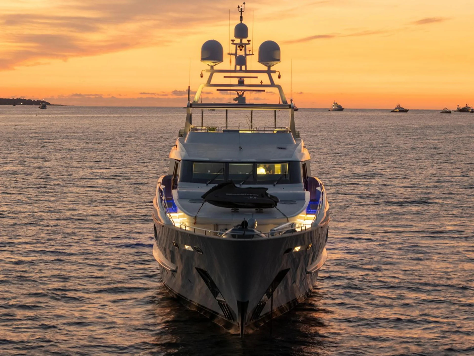 2009 Baglietto T Line 43 for charter (photo 3)