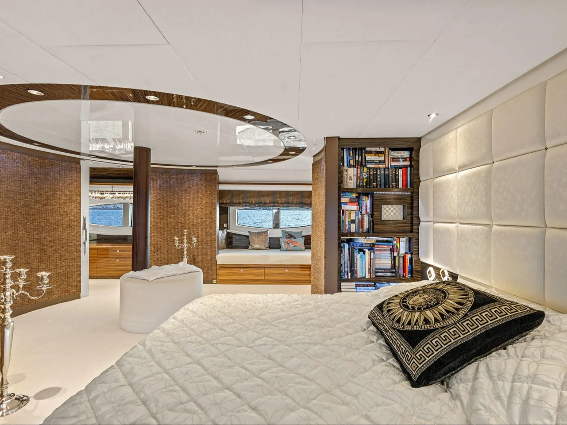 2009 Baglietto T Line 43 for charter (photo 12)