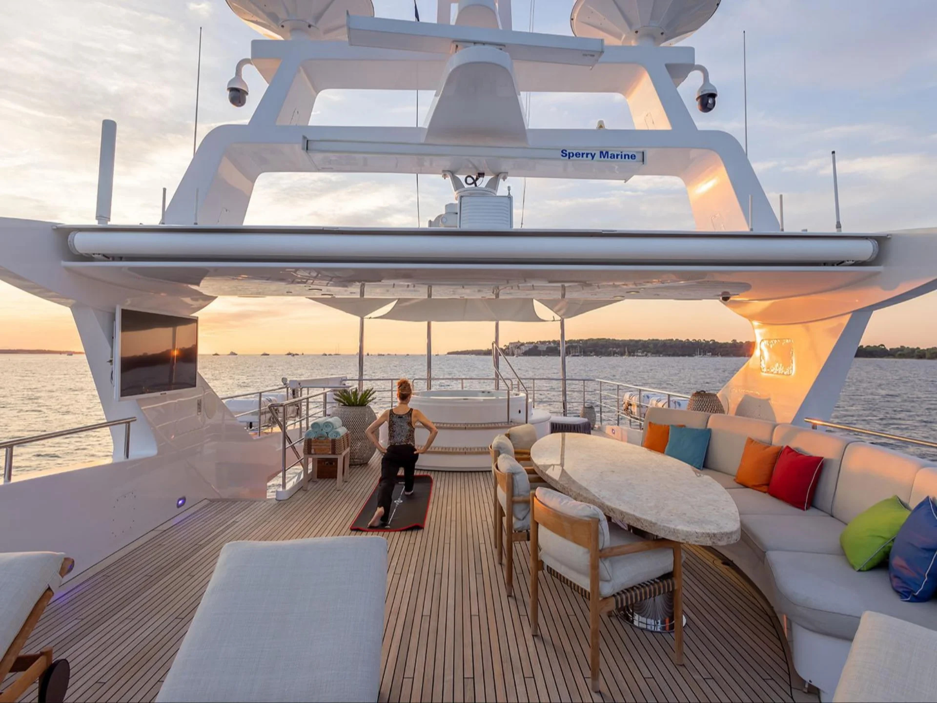 2009 Baglietto T Line 43 for charter (photo 39)