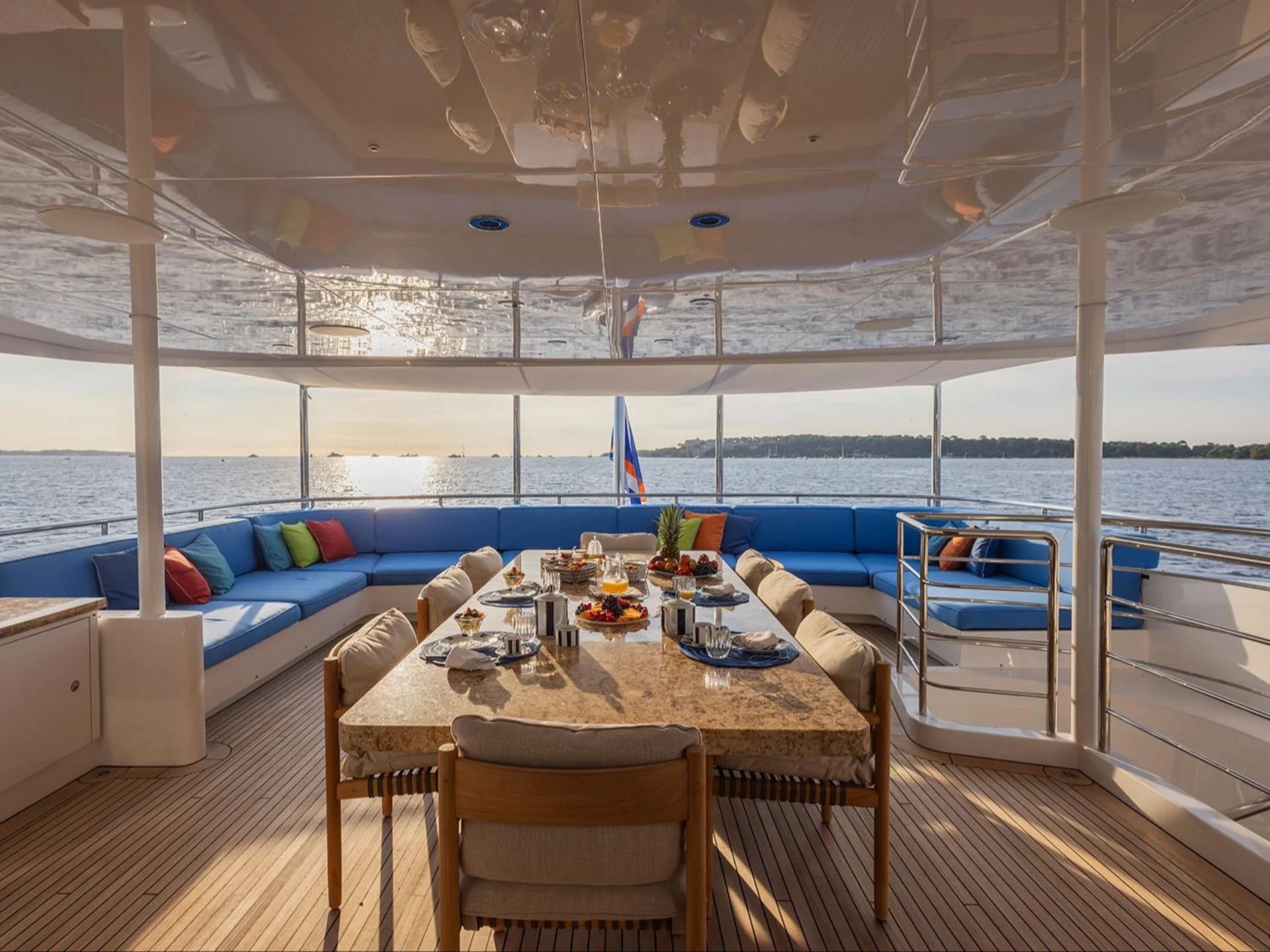 2009 Baglietto T Line 43 for charter (photo 42)