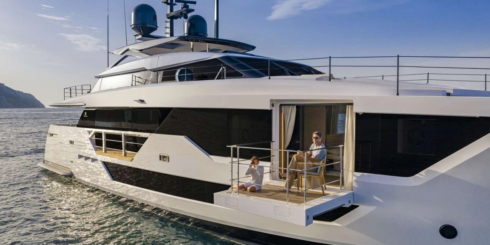 2022 Ferretti Yachts Custom Line 106 zu chartern (photo 6)