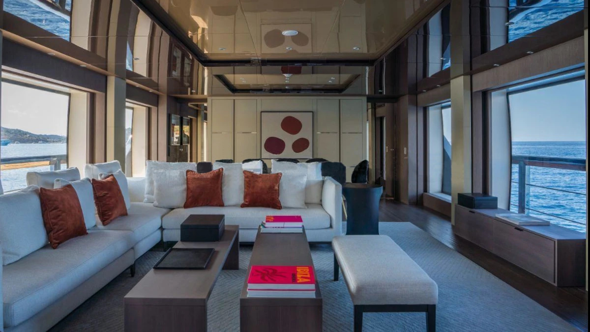 2022 Ferretti Yachts Custom Line 106 zu chartern (photo 8)