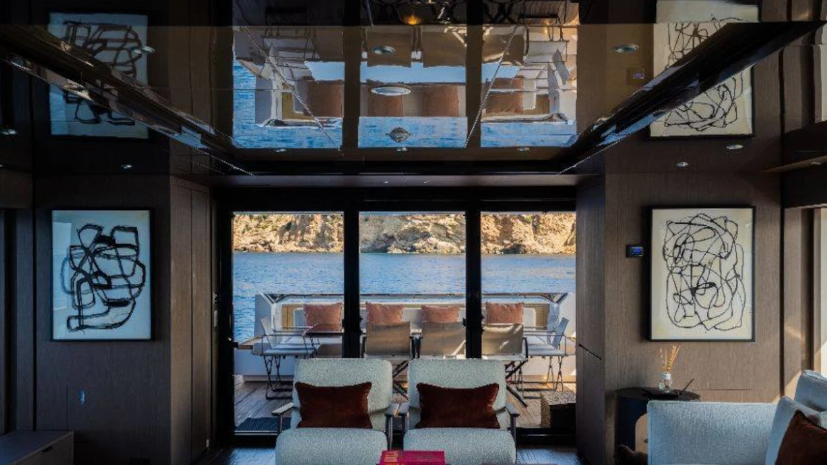 2022 Ferretti Yachts Custom Line 106 zu chartern (photo 11)