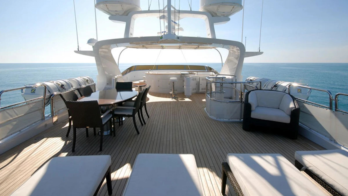 2007 Benetti Benetti 37 a noleggio (photo 4)