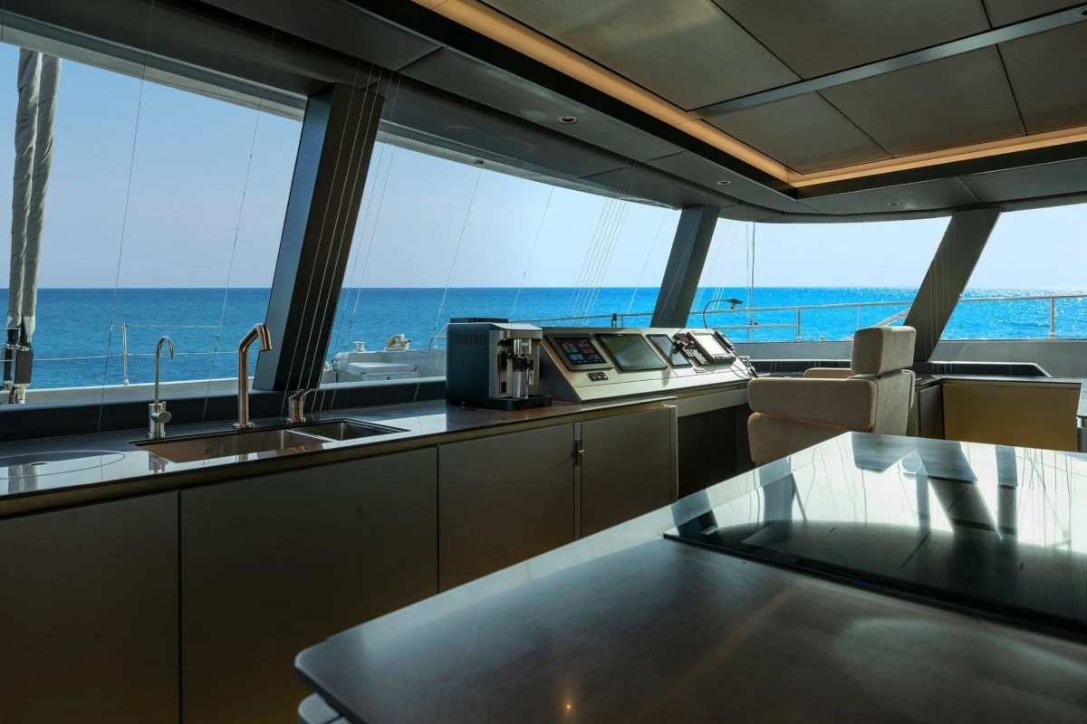2022 Sunreef Yachts Sunreef 80 for charter (photo 7)