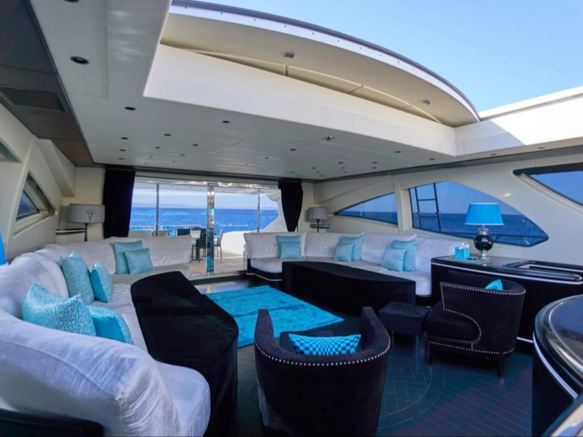 2005 Mangusta 130 para fretamento (photo 24)
