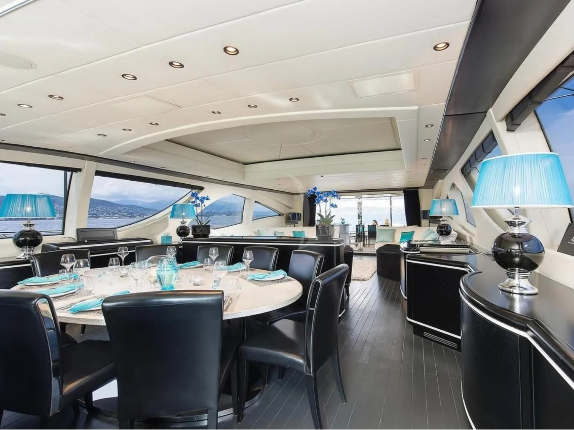 2005 Mangusta 130 para fretamento (photo 26)