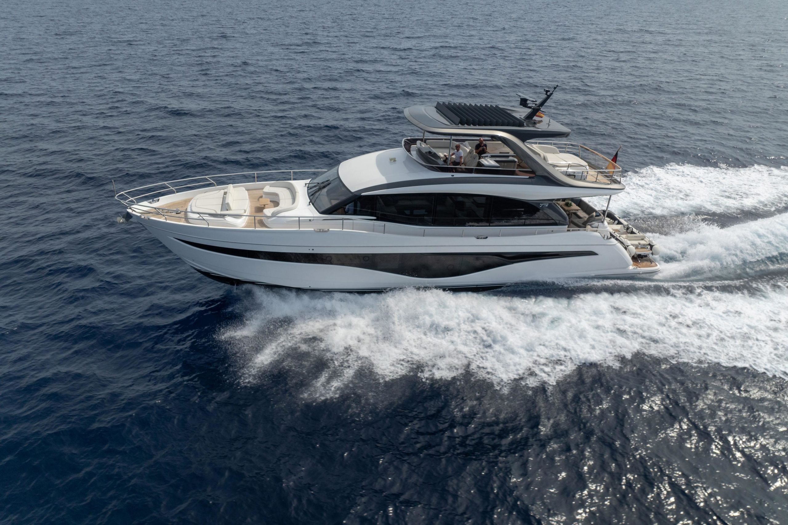2022 Princess Y72 te koop (photo 7)