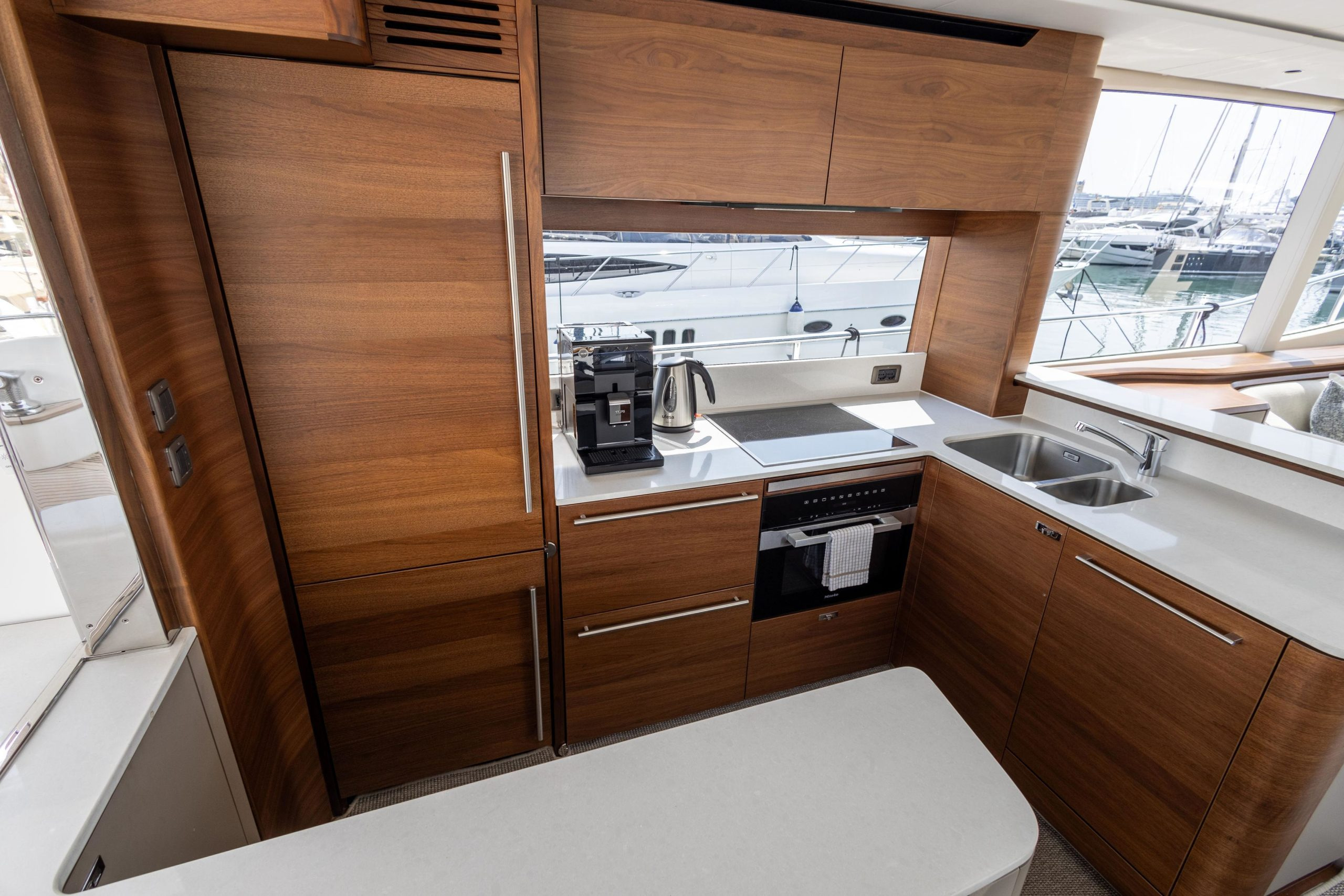 2022 Princess Y72 te koop (photo 21)