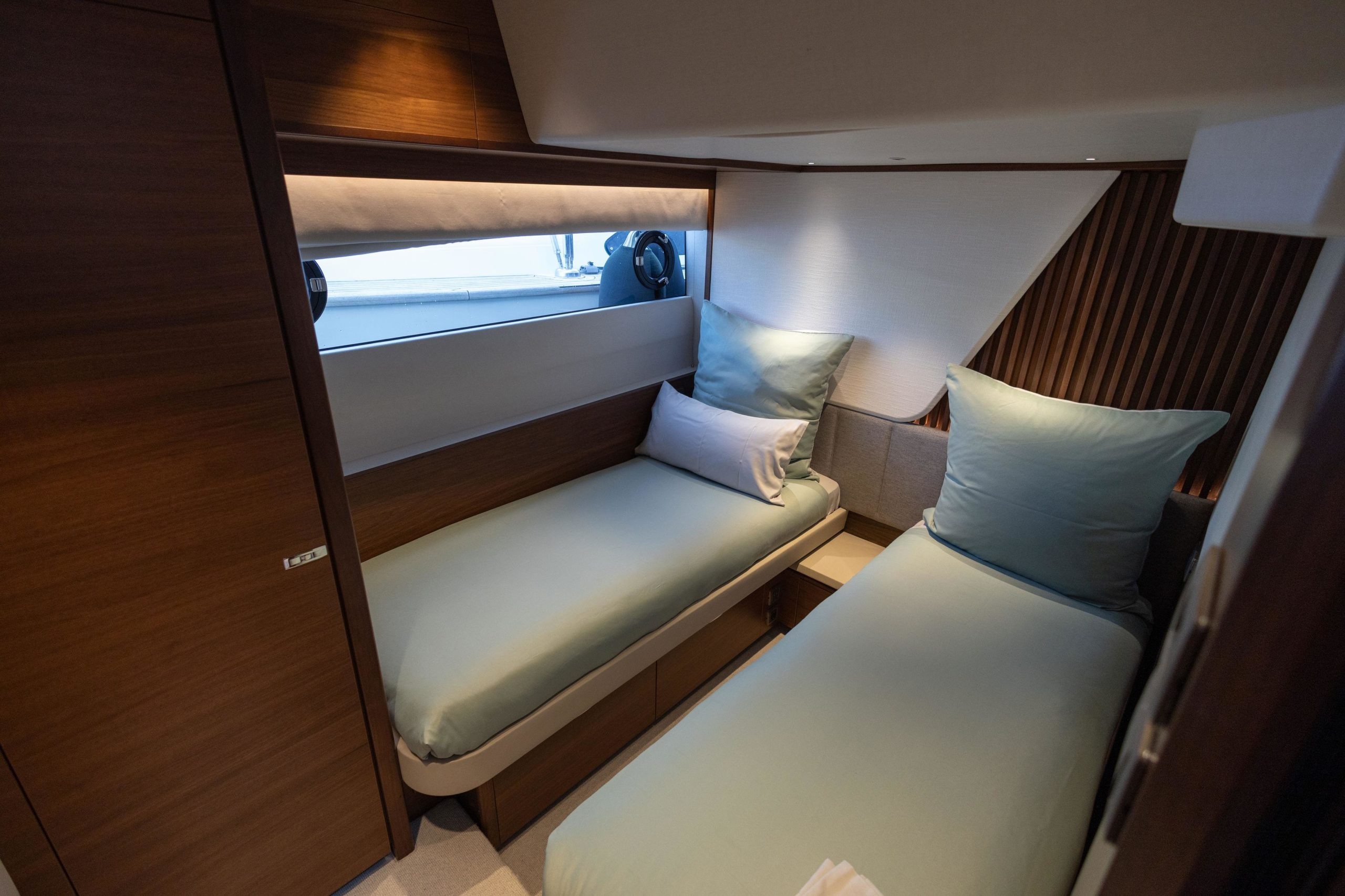 2022 Princess Y72 te koop (photo 35)