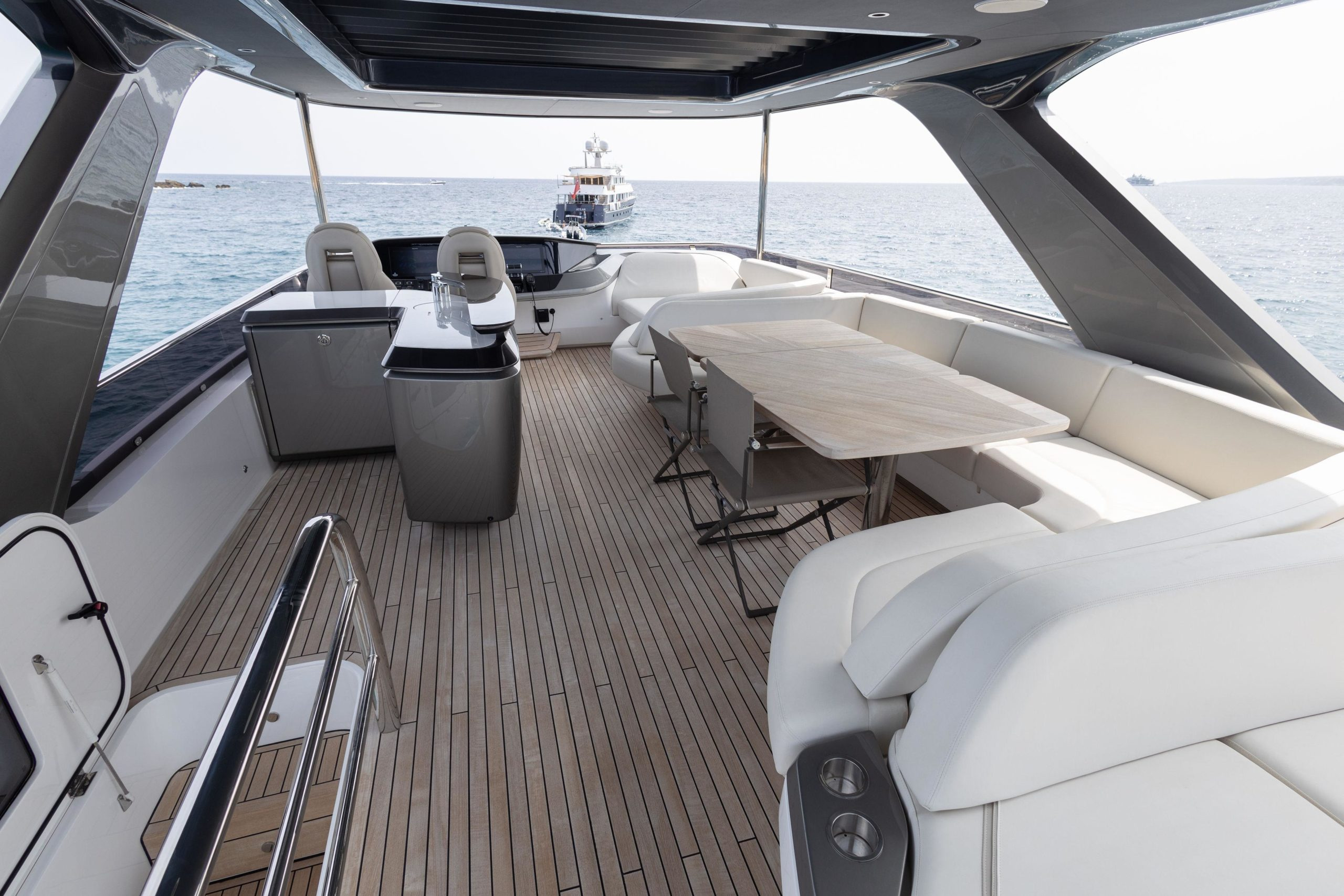 2022 Princess Y72 te koop (photo 40)