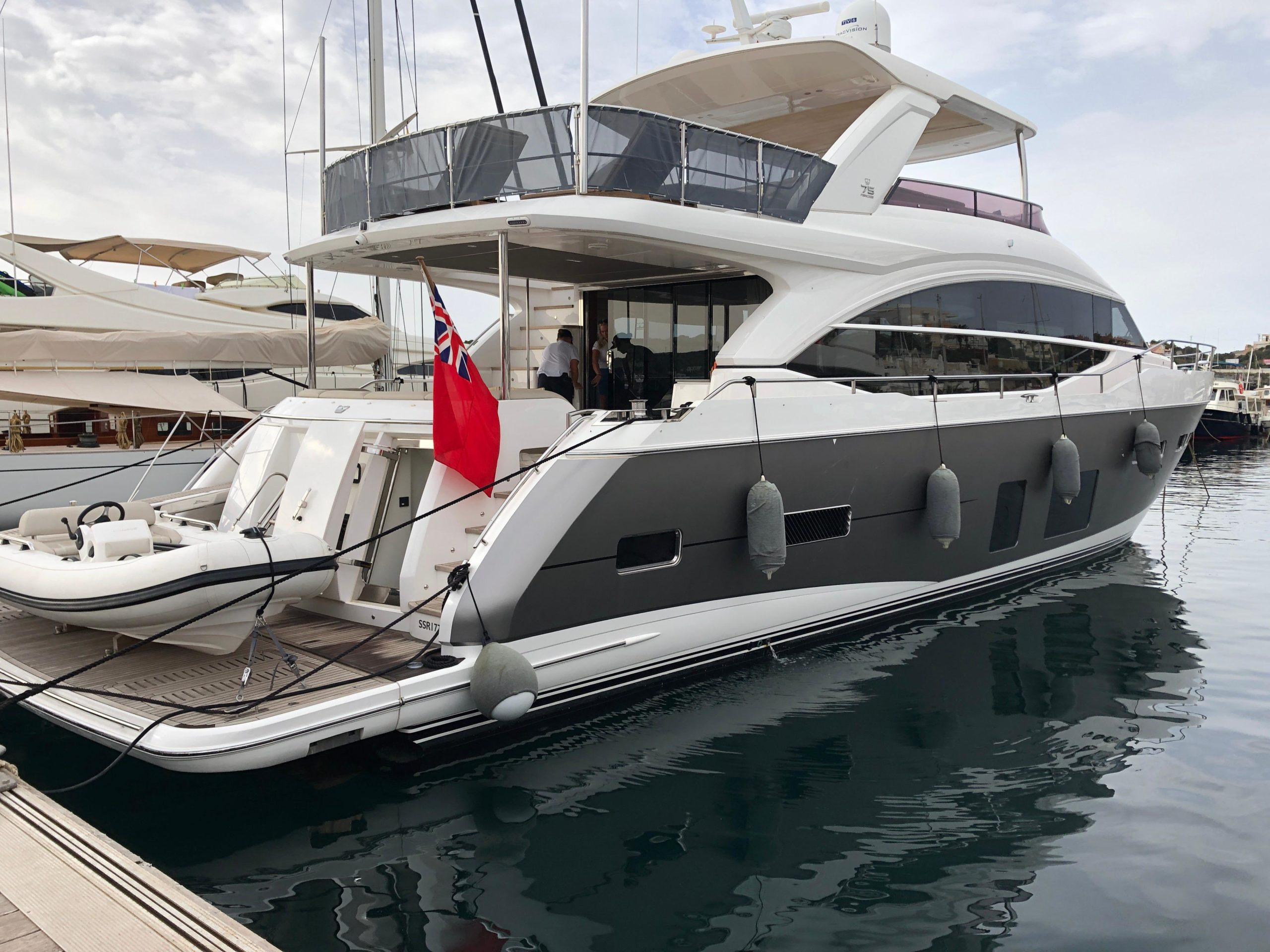 2017 Princess 75 for sale (photo 3)