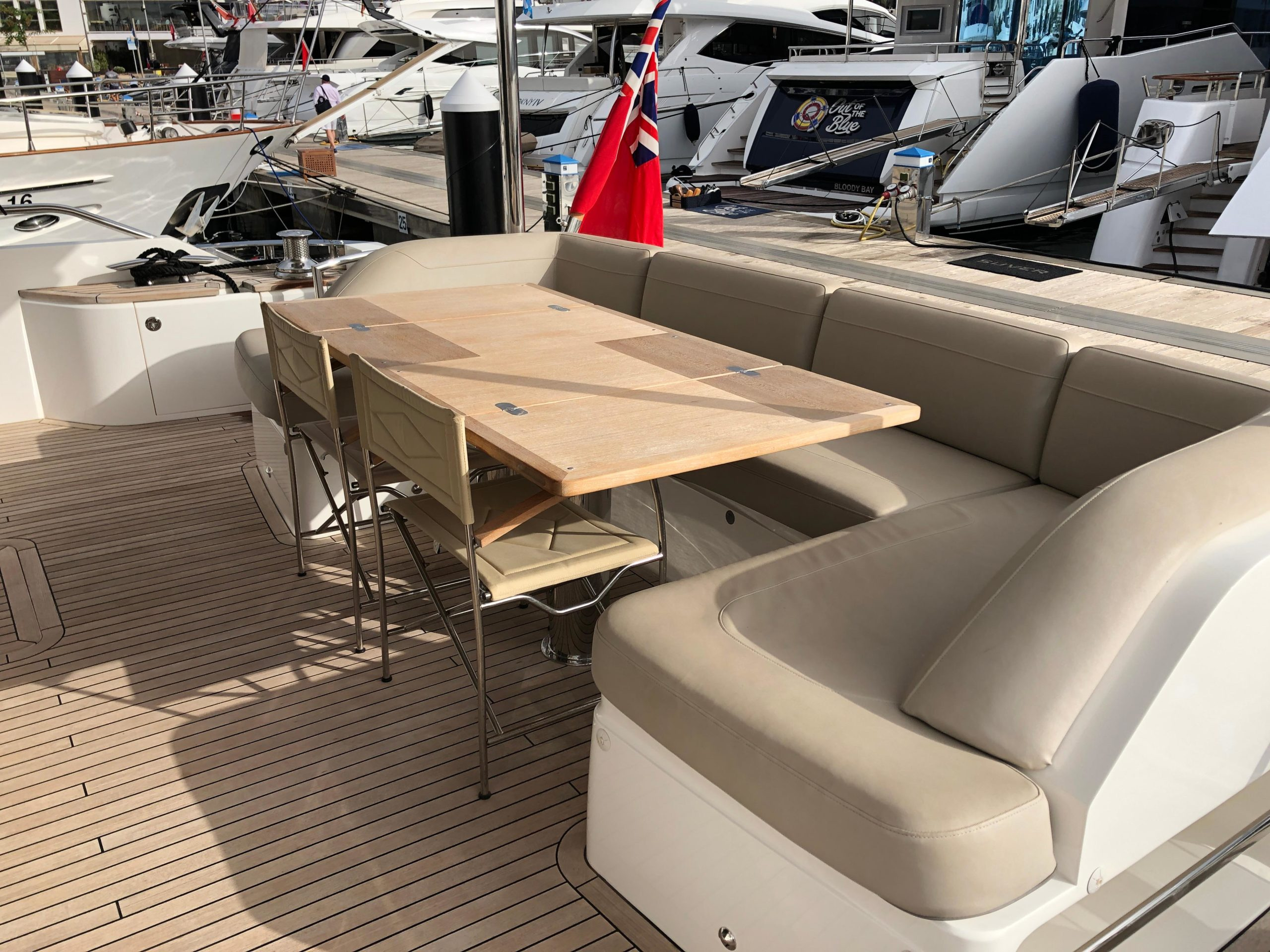 2017 Princess 75 for sale (photo 6)