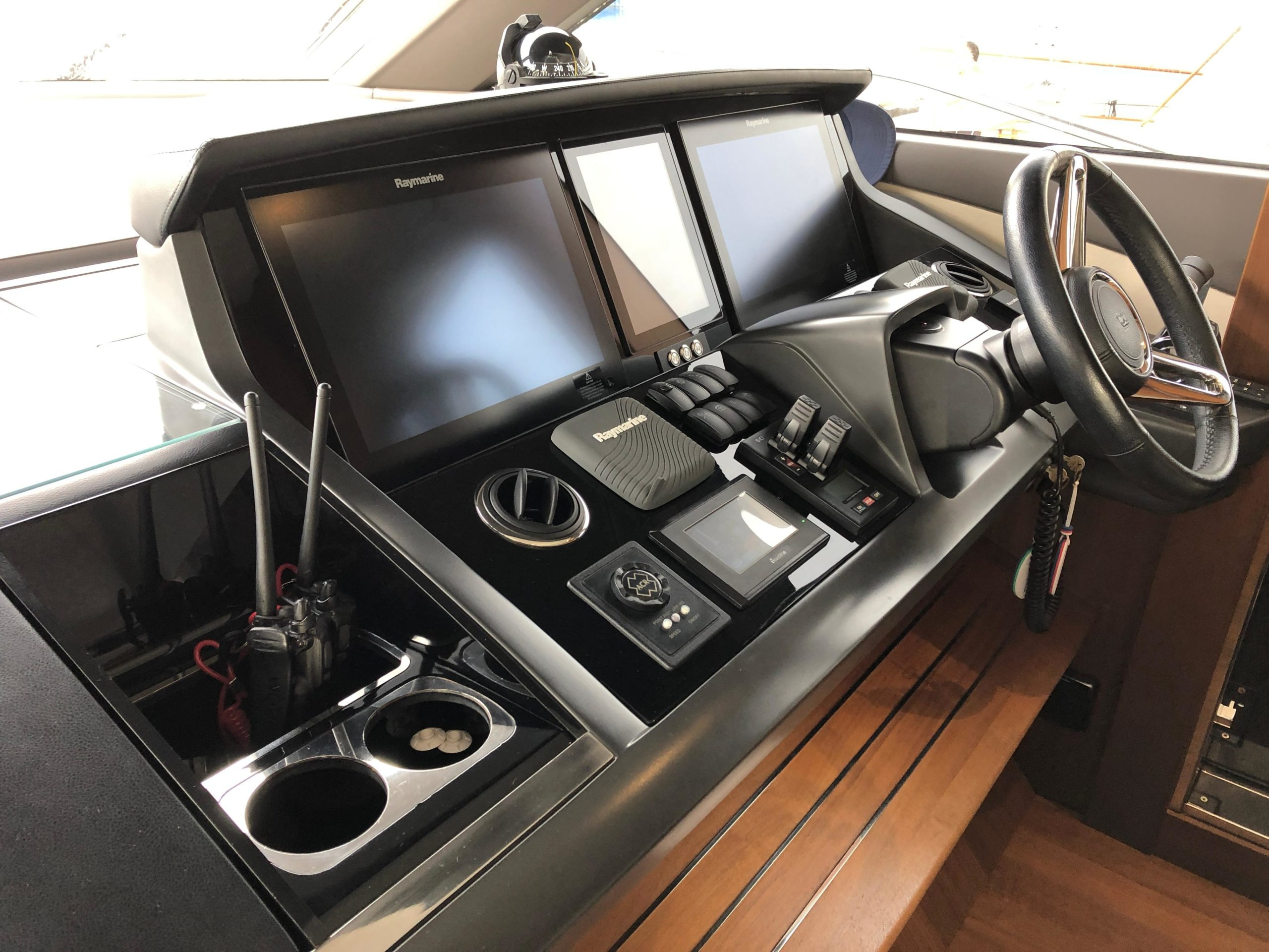 2017 Princess 75 for sale (photo 25)