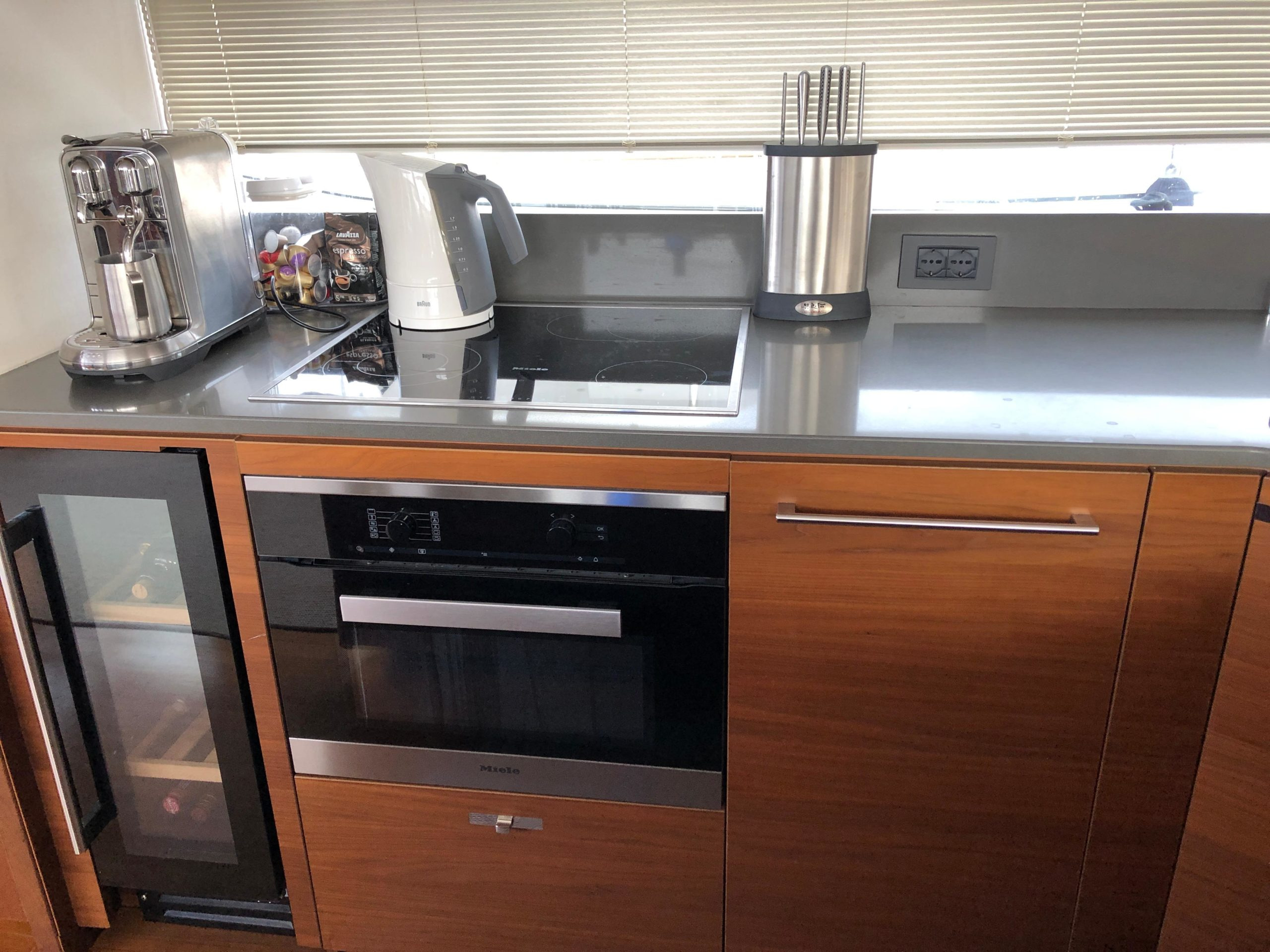 2017 Princess 75 for sale (photo 26)