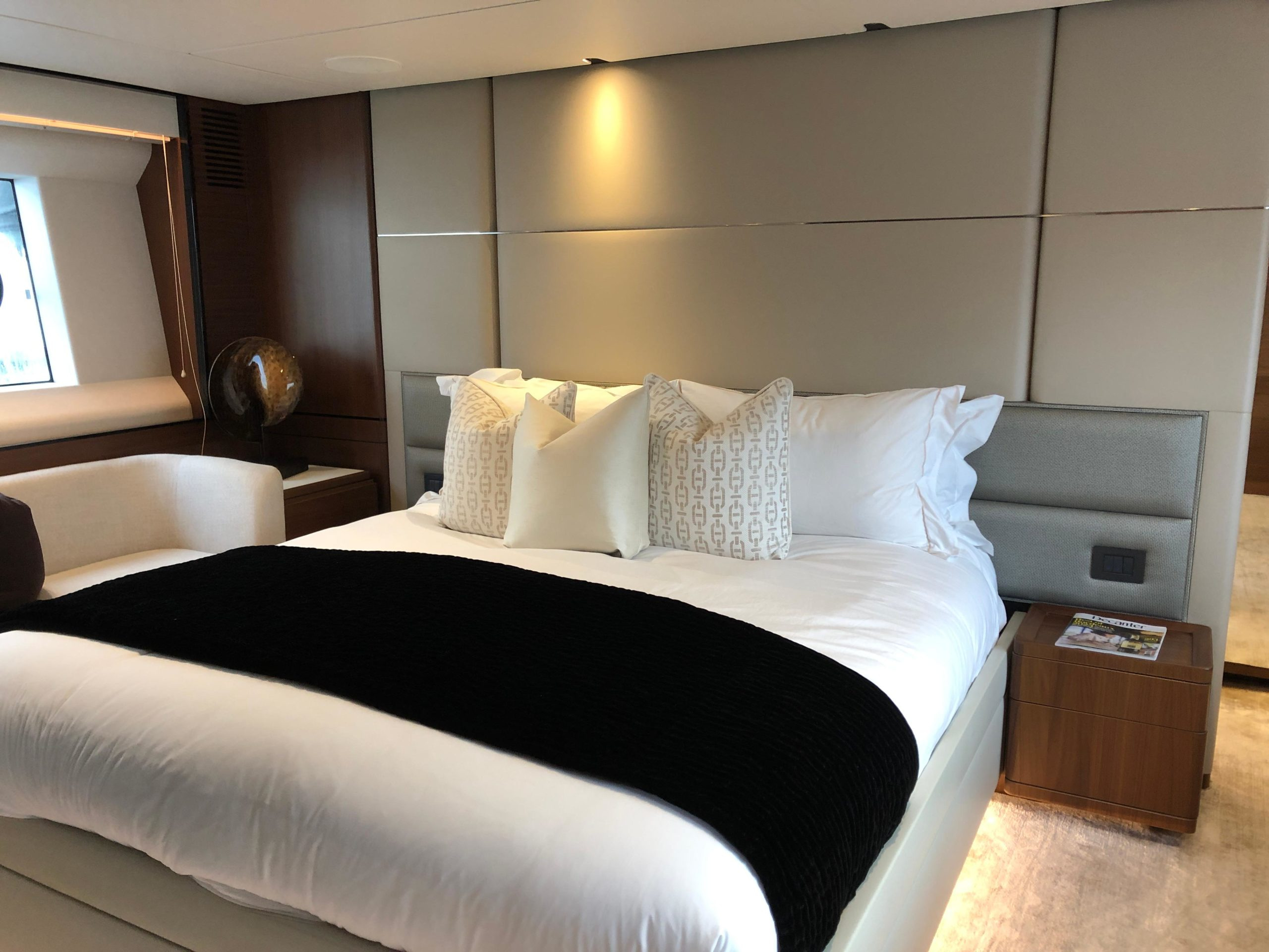 2017 Princess 75 for sale (photo 27)