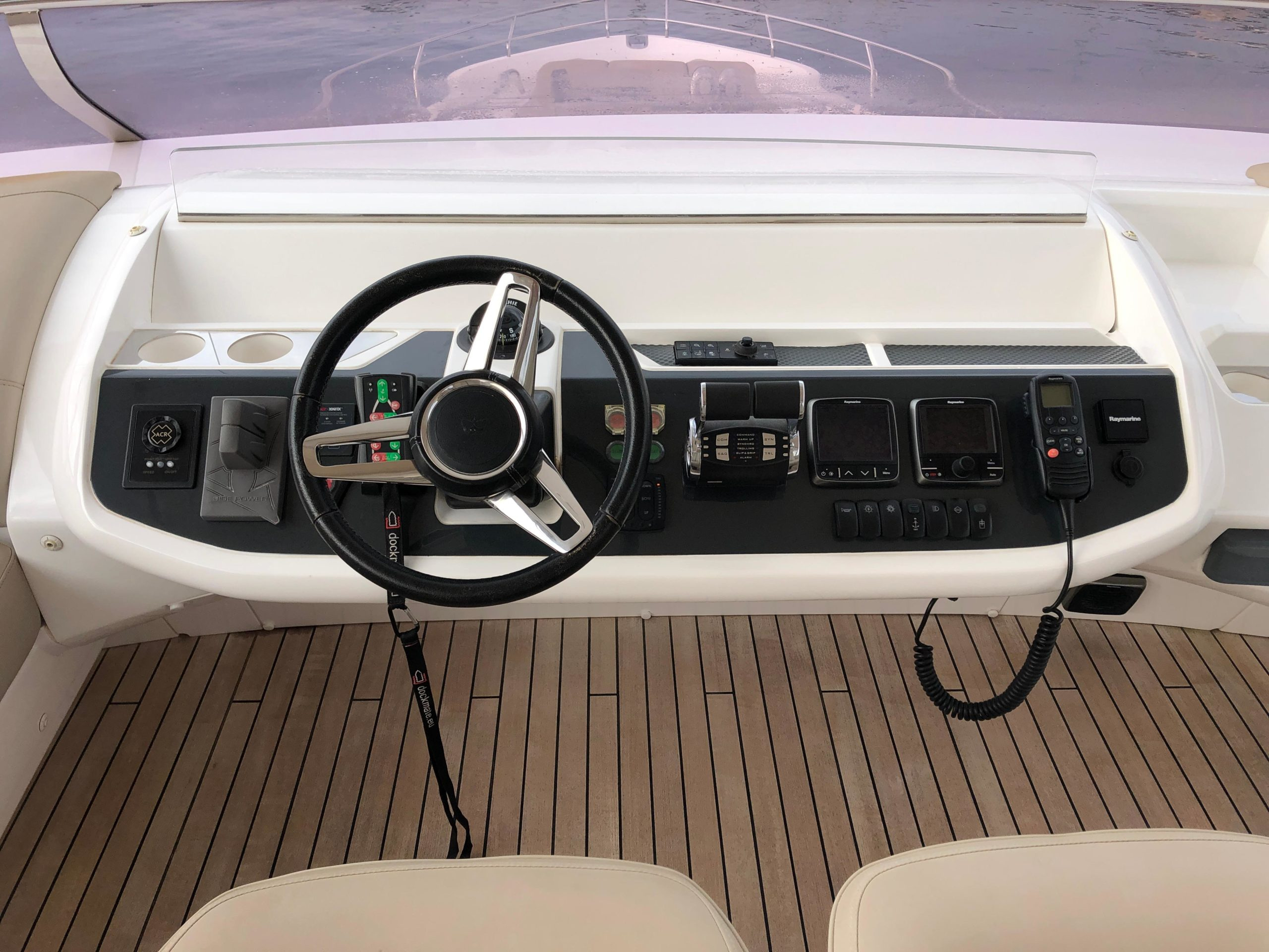 2017 Princess 75 for sale (photo 39)