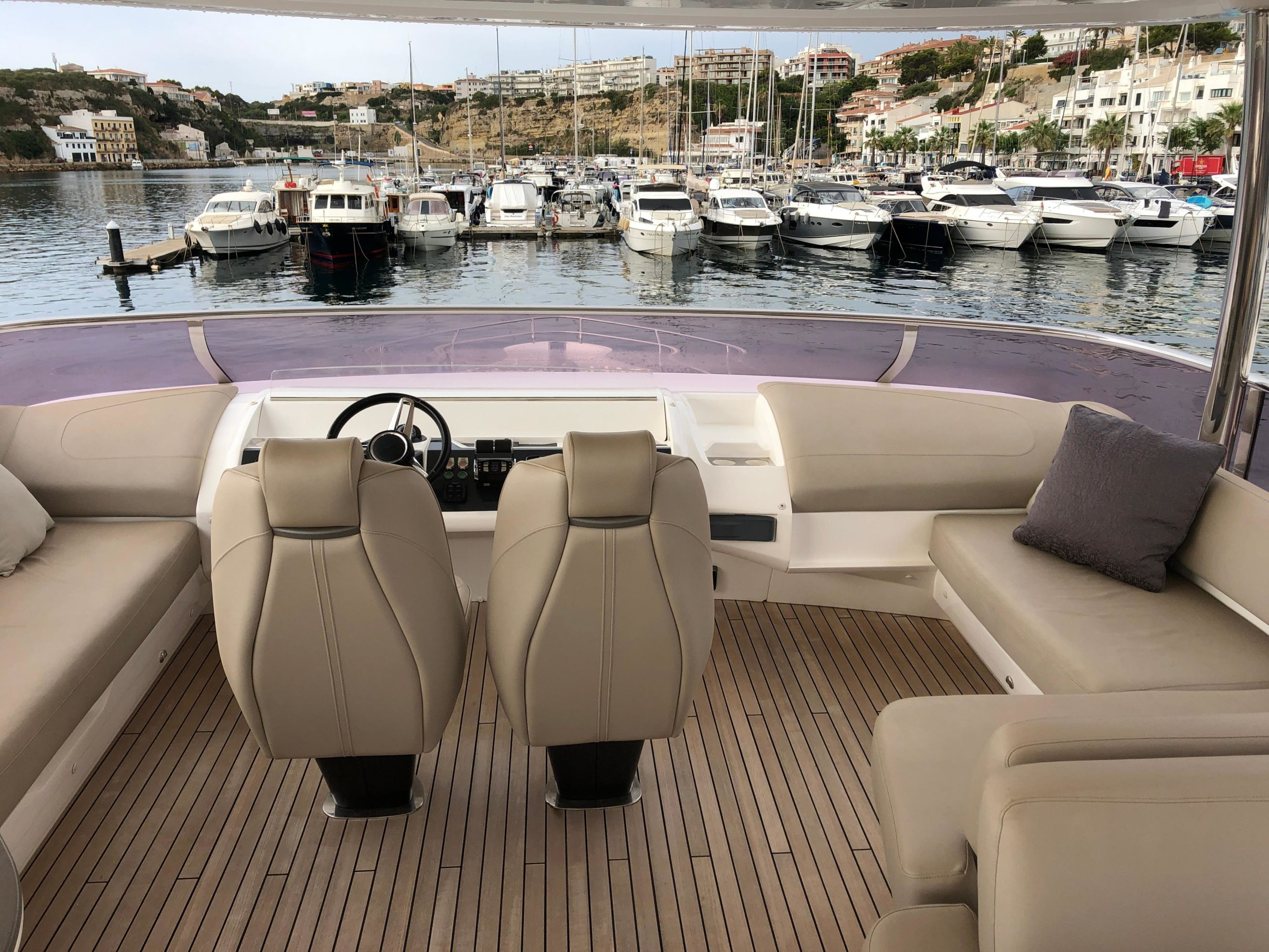 2017 Princess 75 for sale (photo 42)