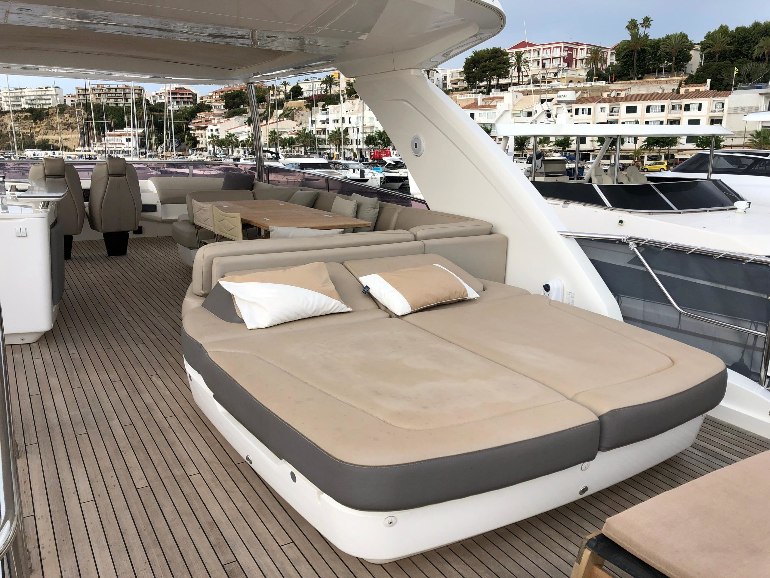 2017 Princess 75 for sale (photo 43)